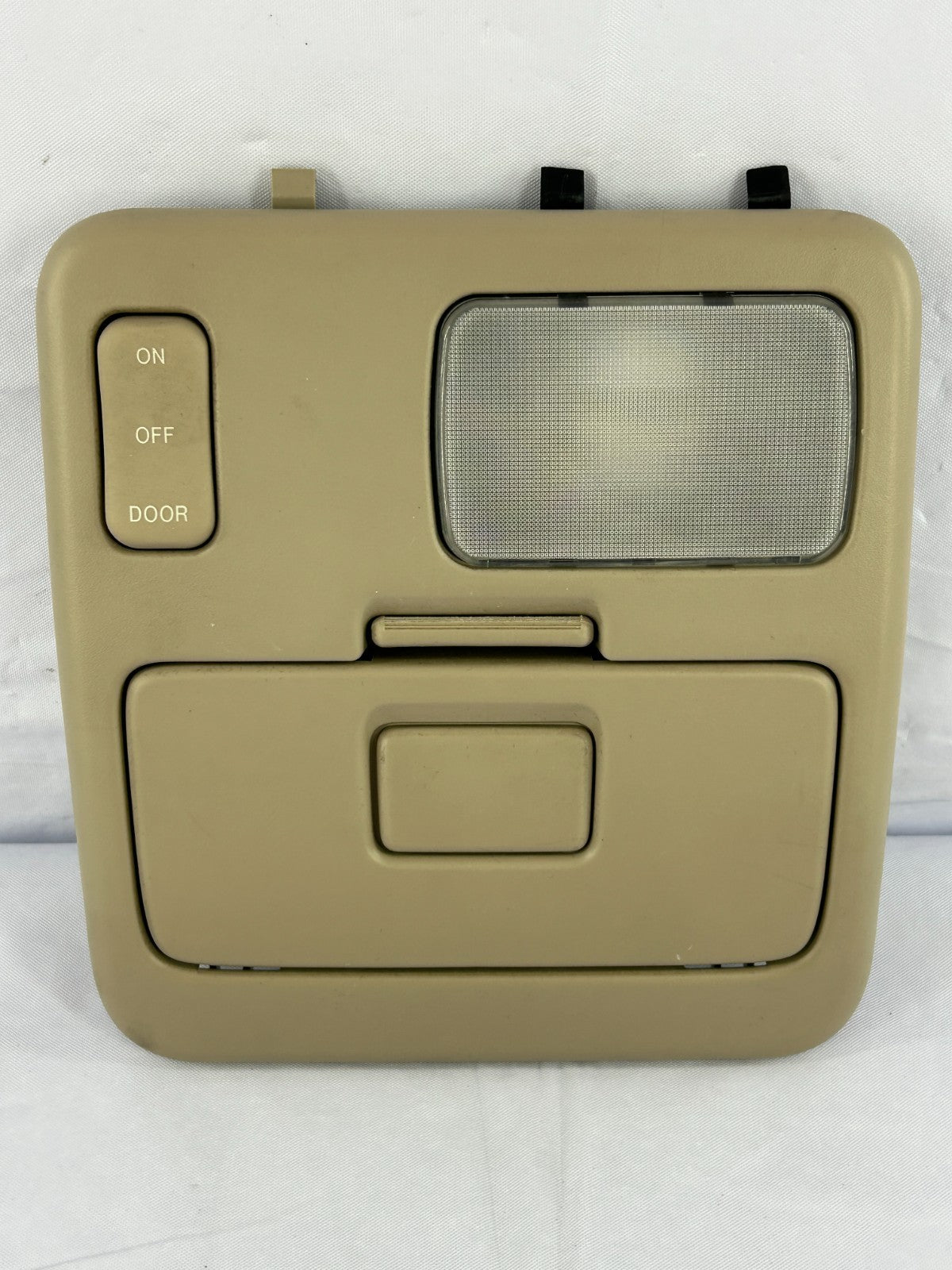 1998-2003 Toyota Sienna Overhead Console Dome Map Light Beige OEM 81260-AE020