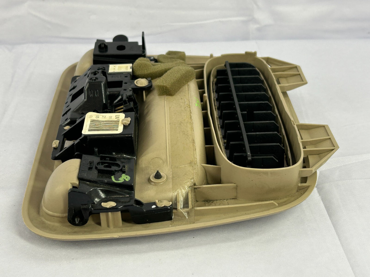 04-10 Toyota Sienna Rear Left 2nd Row Air Vent Register Dome Light 63620-08080