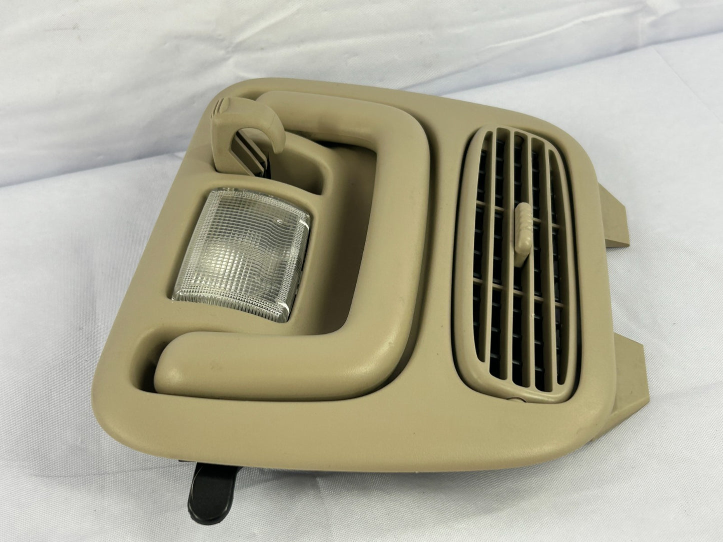 2004-2010 Toyota Sienna 3rd Row Left Air Register Vent Dome Light OE 63620-08080