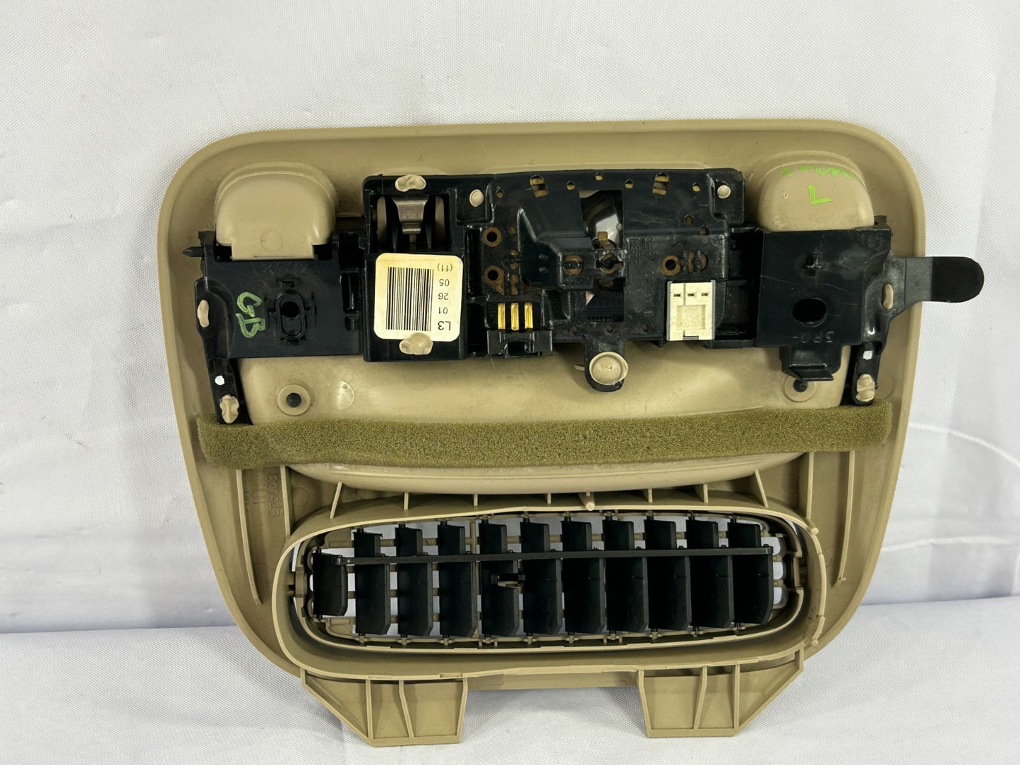 2004-2010 Toyota Sienna 3rd Row Left Air Register Vent Dome Light OE 63620-08080