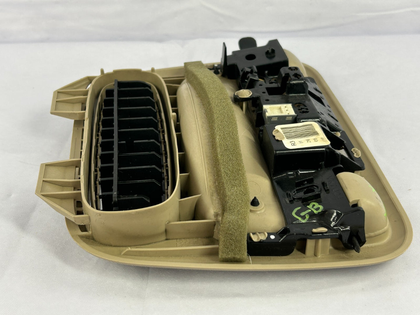 04-10 Toyota Sienna Rear Right Grab Handle Air Vent Dome Light OEM 63610-08080