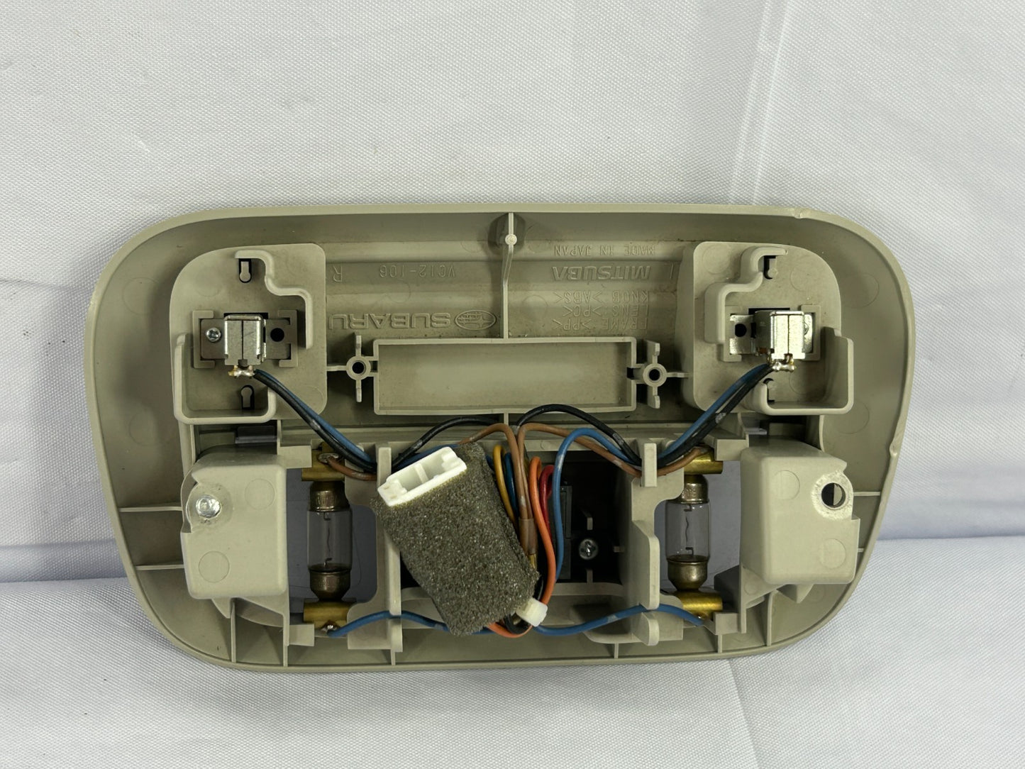 2016-2017 Subaru Crosstrek Overhead Map Light Lamp Assembly OEM 84621FJ051ME