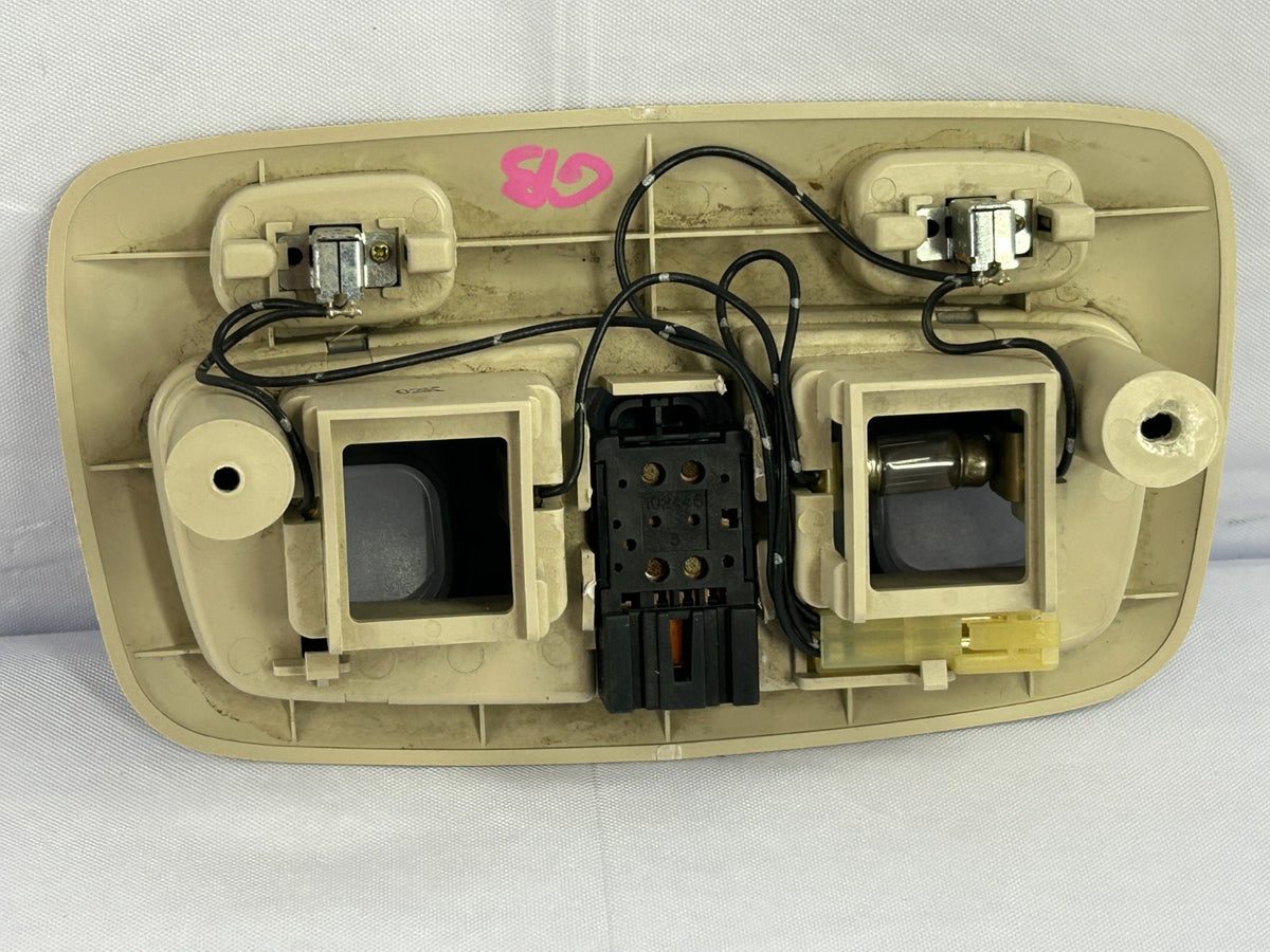 2000-2001 Subaru Outback Front Center Dome Light & Sunroof Switch 84601AE02AGF