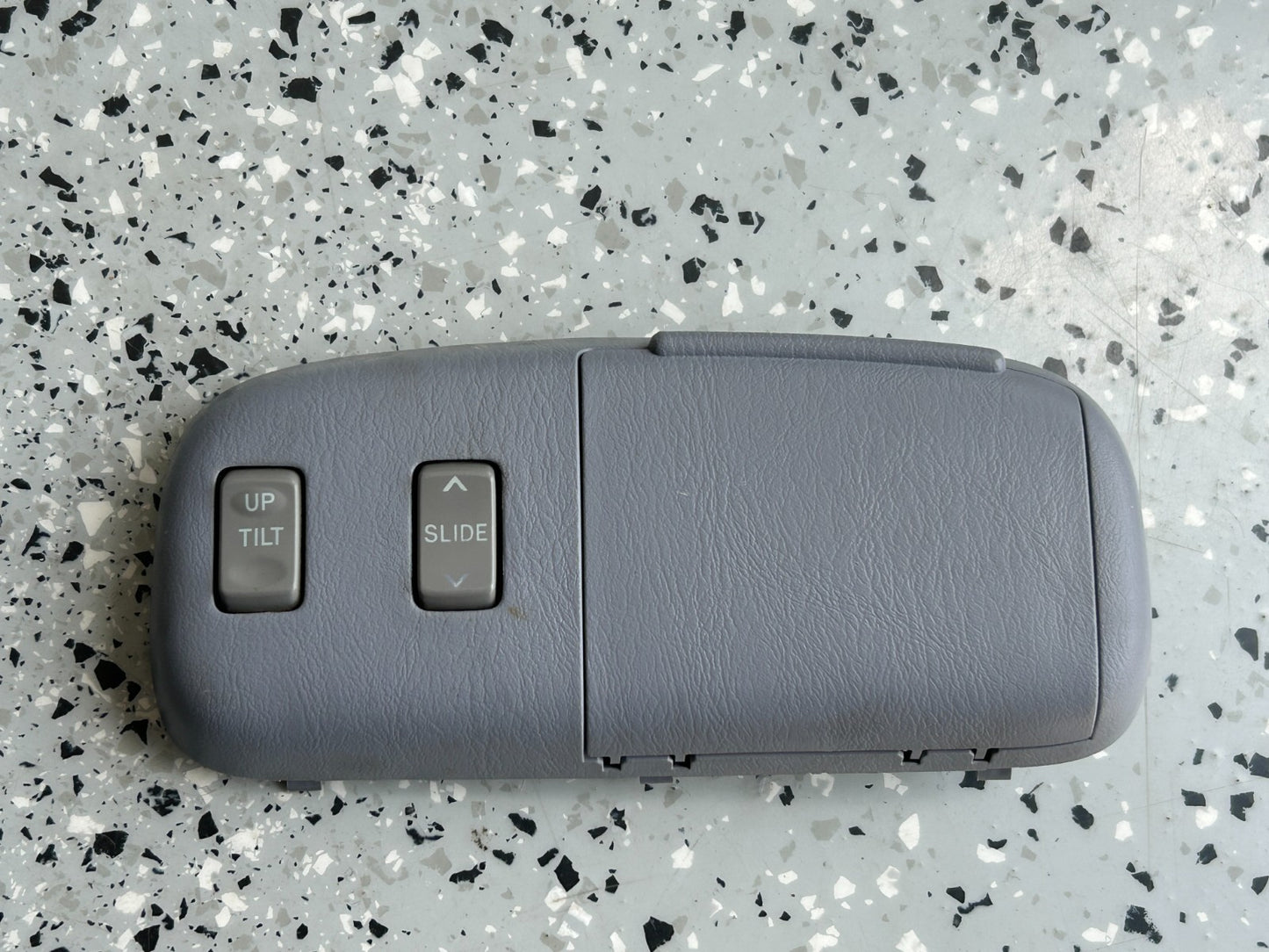 1996-1998 Toyota 4Runner Overhead Sunroof Switch Assembly OEM 84860-35020-E0