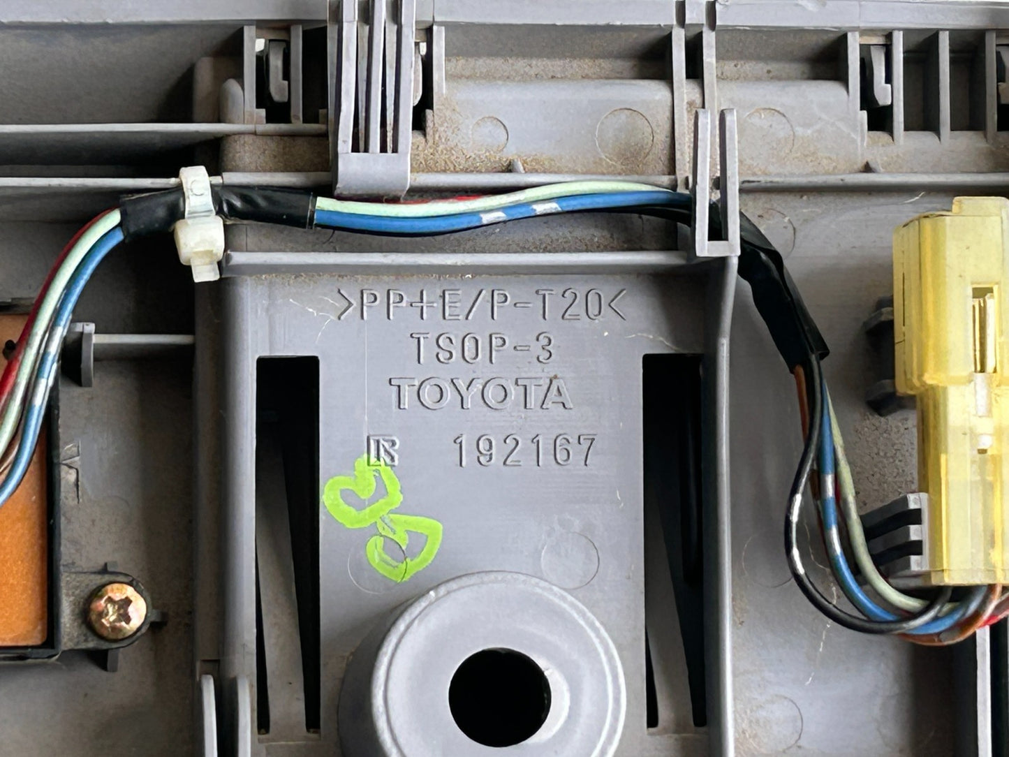 1996-1998 Toyota 4Runner Overhead Sunroof Switch Assembly OEM 84860-35020-E0