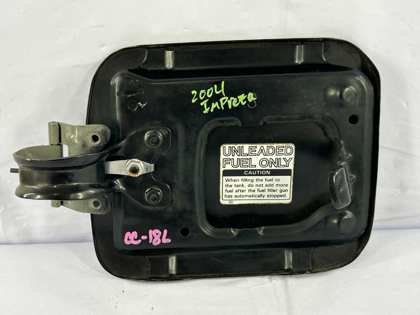 2002-2007 Subaru Impreza Rear Fuel Filler Door Lid Assembly OEM 57601FE010