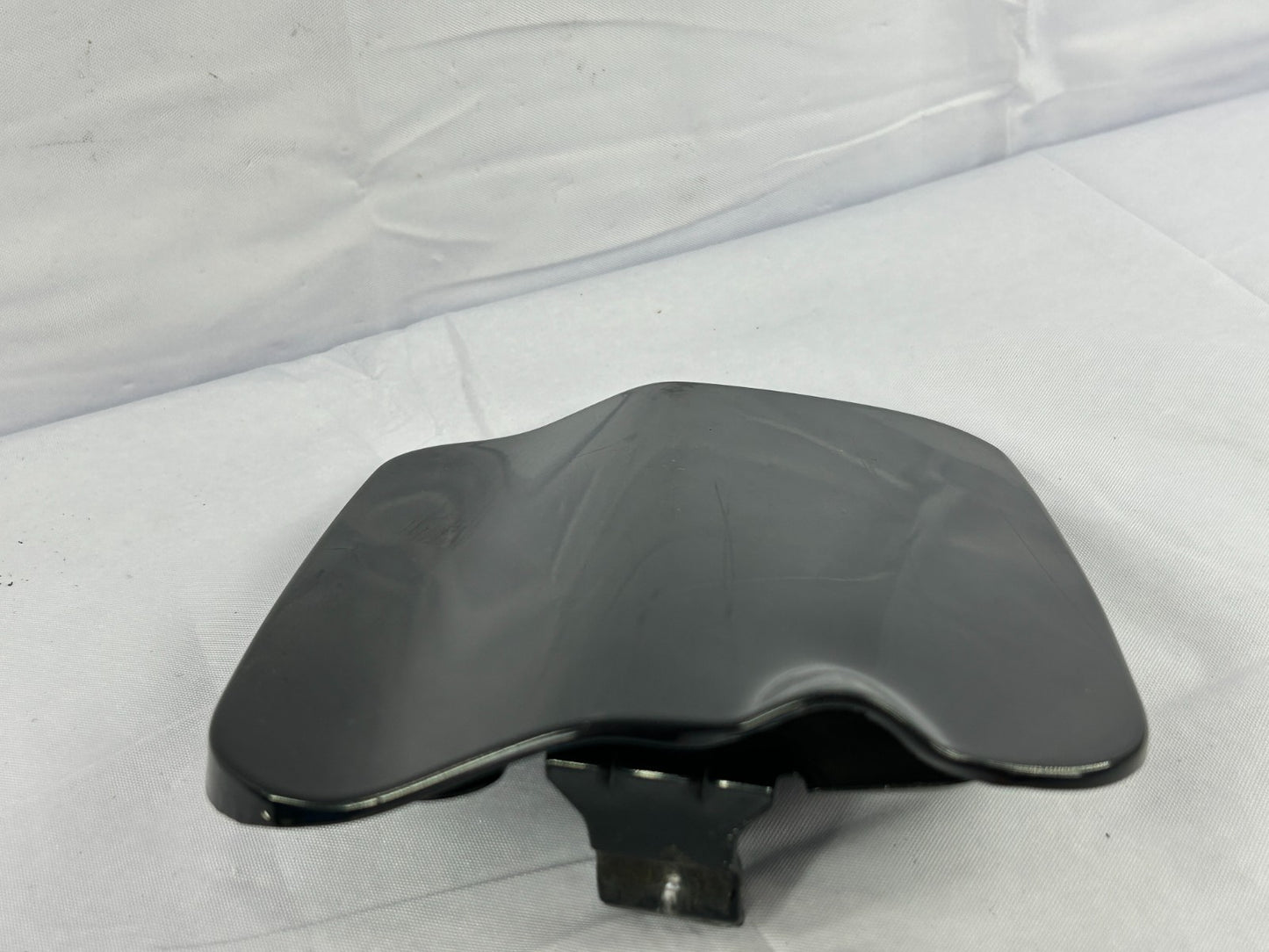 1998-2002 Subaru Forester Gas Fuel Tank Filler Door Lid Assembly OEM 57601FC011