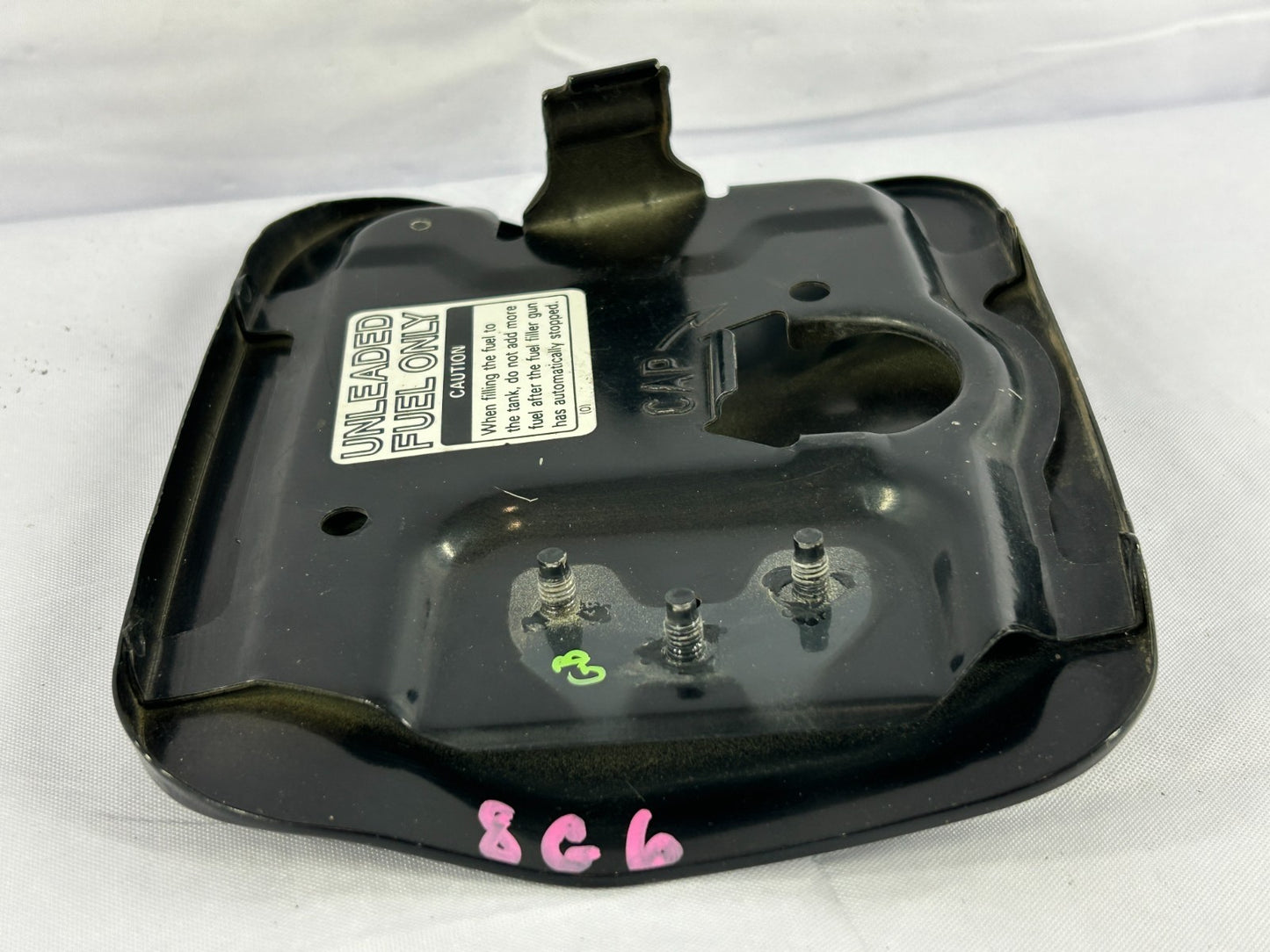 1998-2002 Subaru Forester Gas Fuel Tank Filler Door Lid Assembly OEM 57601FC011
