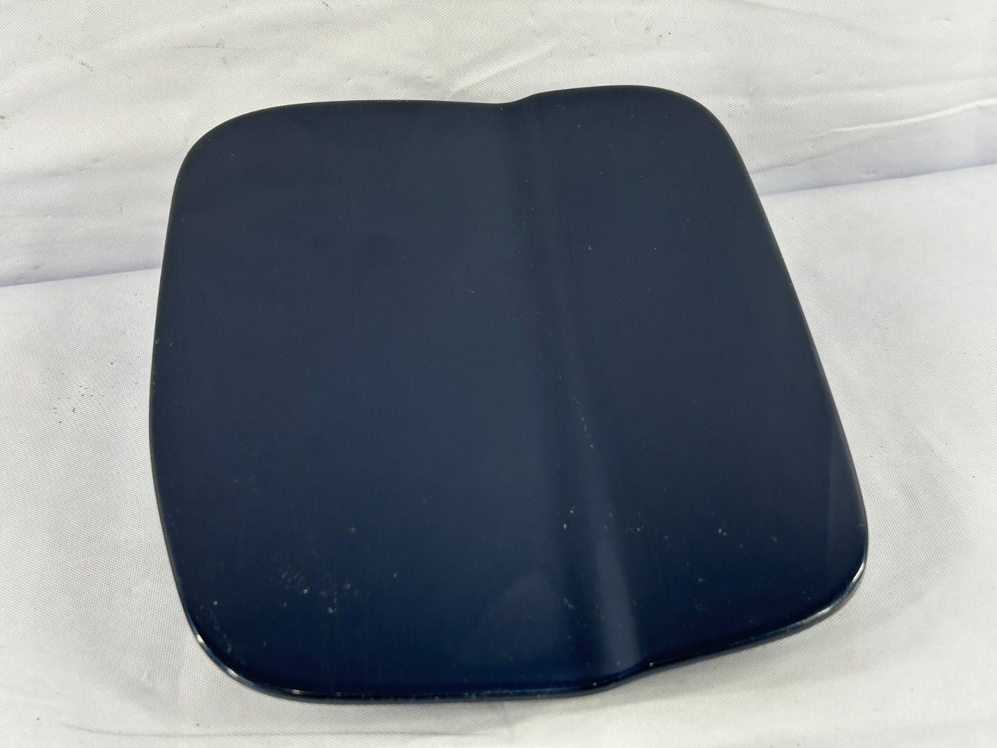 2003-2008 Subaru Forester Gas Fuel Tank Filler Door Lid Assy OEM 57601SA0009P