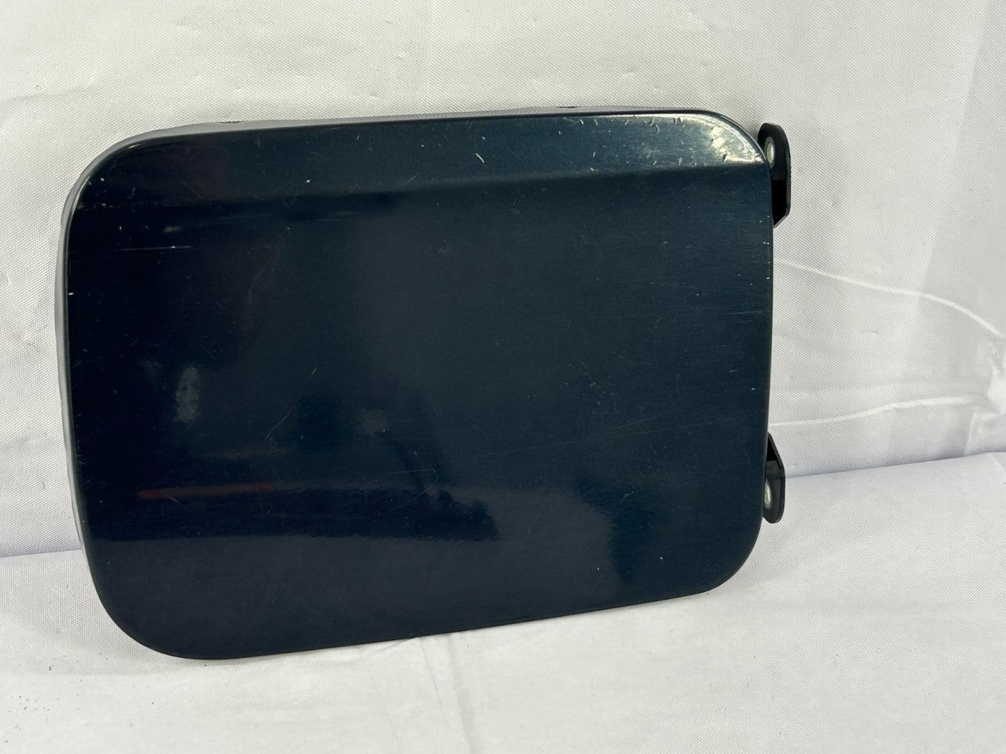 2000-2004 Subaru Legacy Outback Gas Fuel Tank Filler Door Lid OEM 57601AE020