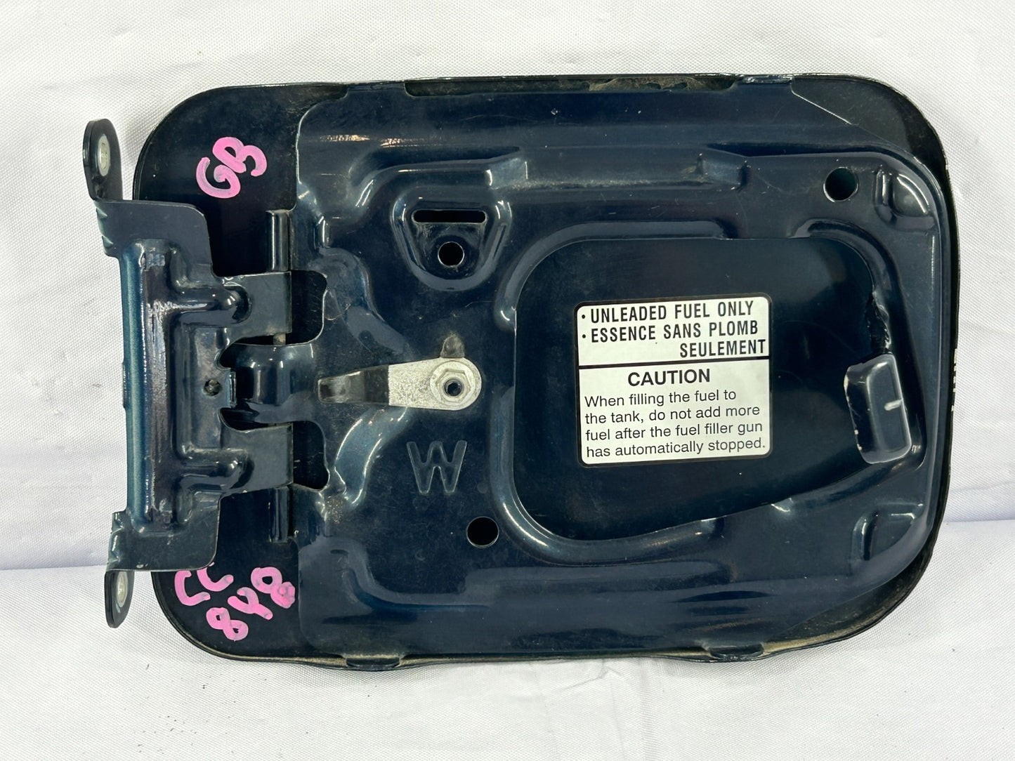 2000-2004 Subaru Legacy Outback Gas Fuel Tank Filler Door Lid OEM 57601AE020