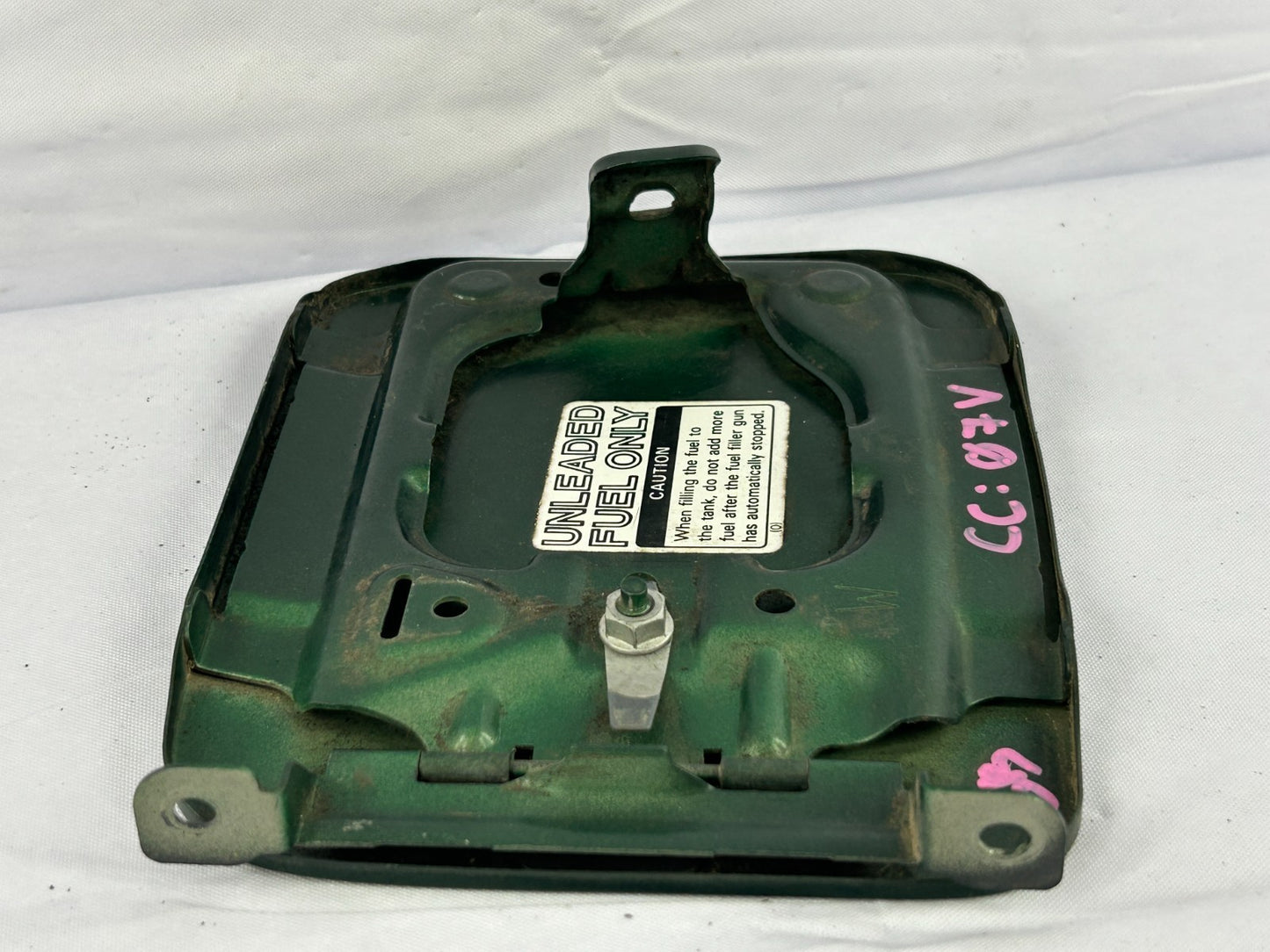 2002-2007 Subaru Impreza Rear Fuel Tank Filler Door Lid Assembly OEM 57601FE000
