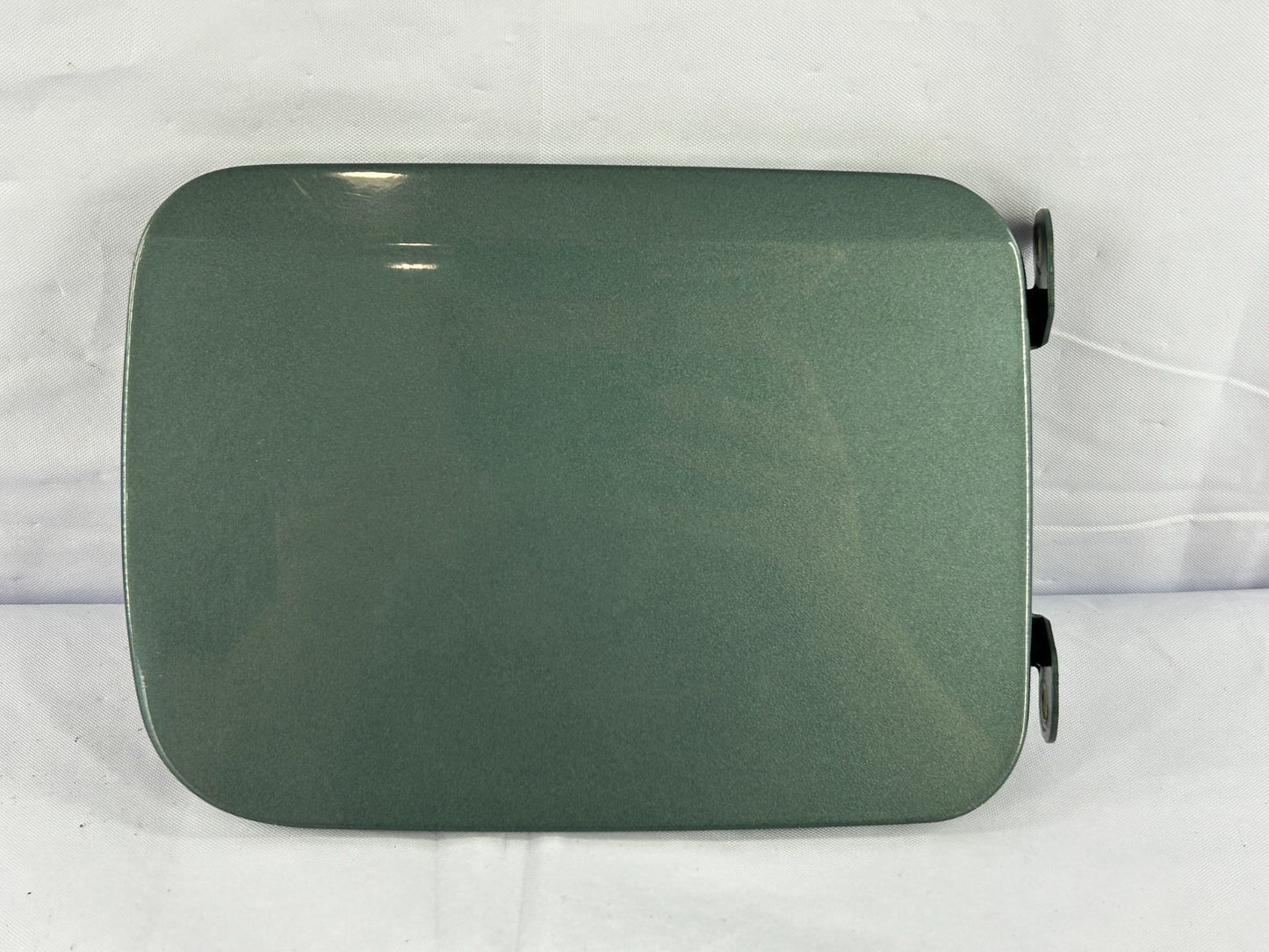 2000-2004 Subaru Outback Gas Fuel Tank Filler Door Lid W/Gas Cap  OEM 57601AE020