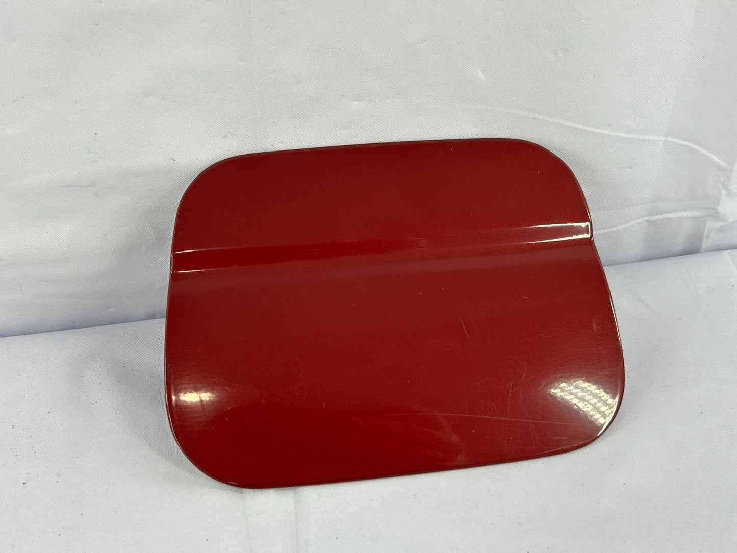 1996-1999 Subaru Outback Gas Fuel Tank Filler Door Lid Assembly OEM 57601AC000