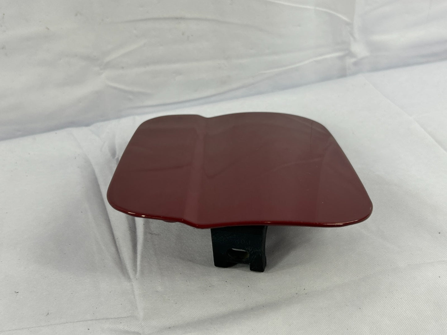 1996-1999 Subaru Outback Gas Fuel Tank Filler Door Lid Assembly OEM 57601AC000