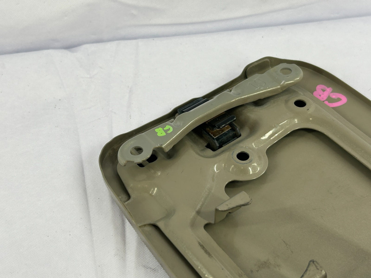 1999-2003 Lexus Rx300 Gas Fuel Tank Filler Door Lid Assembly OEM 77350-48011