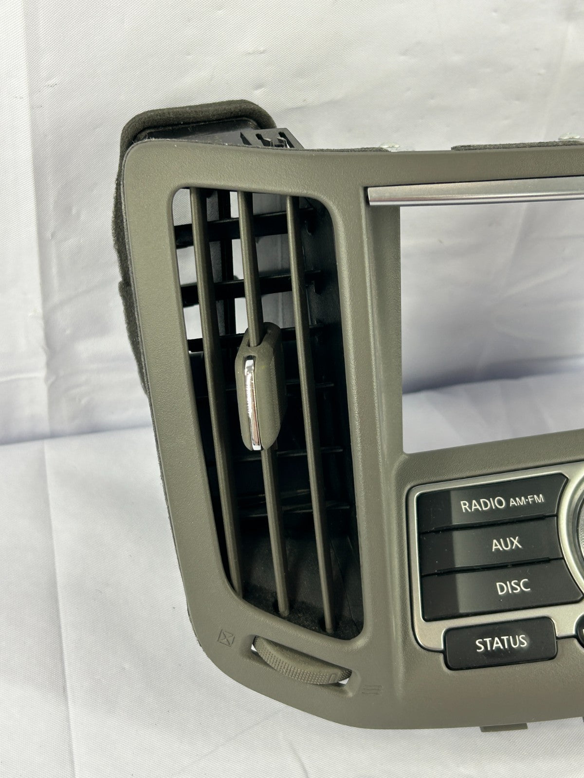 2009-2013 Infiniti G37 Radio Audio Display Control Panel OEM 28395-JK60D