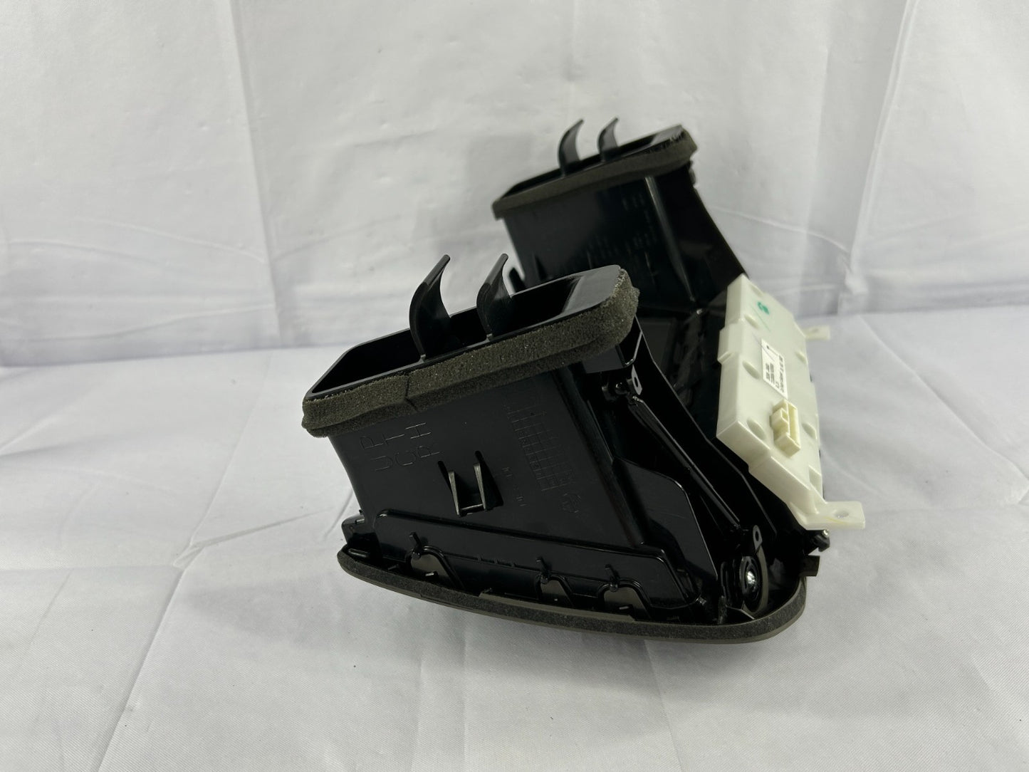 2009-2013 Infiniti G37 Radio Audio Display Control Panel OEM 28395-JK60D