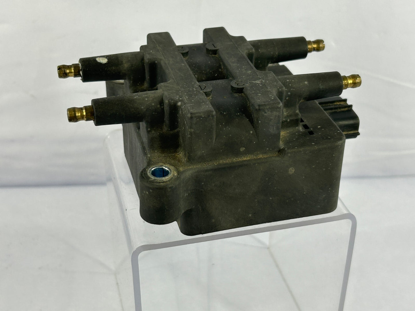 1999-2005 Subaru Outback Engine Ignition Coil Assembly OEM 22433AA41B
