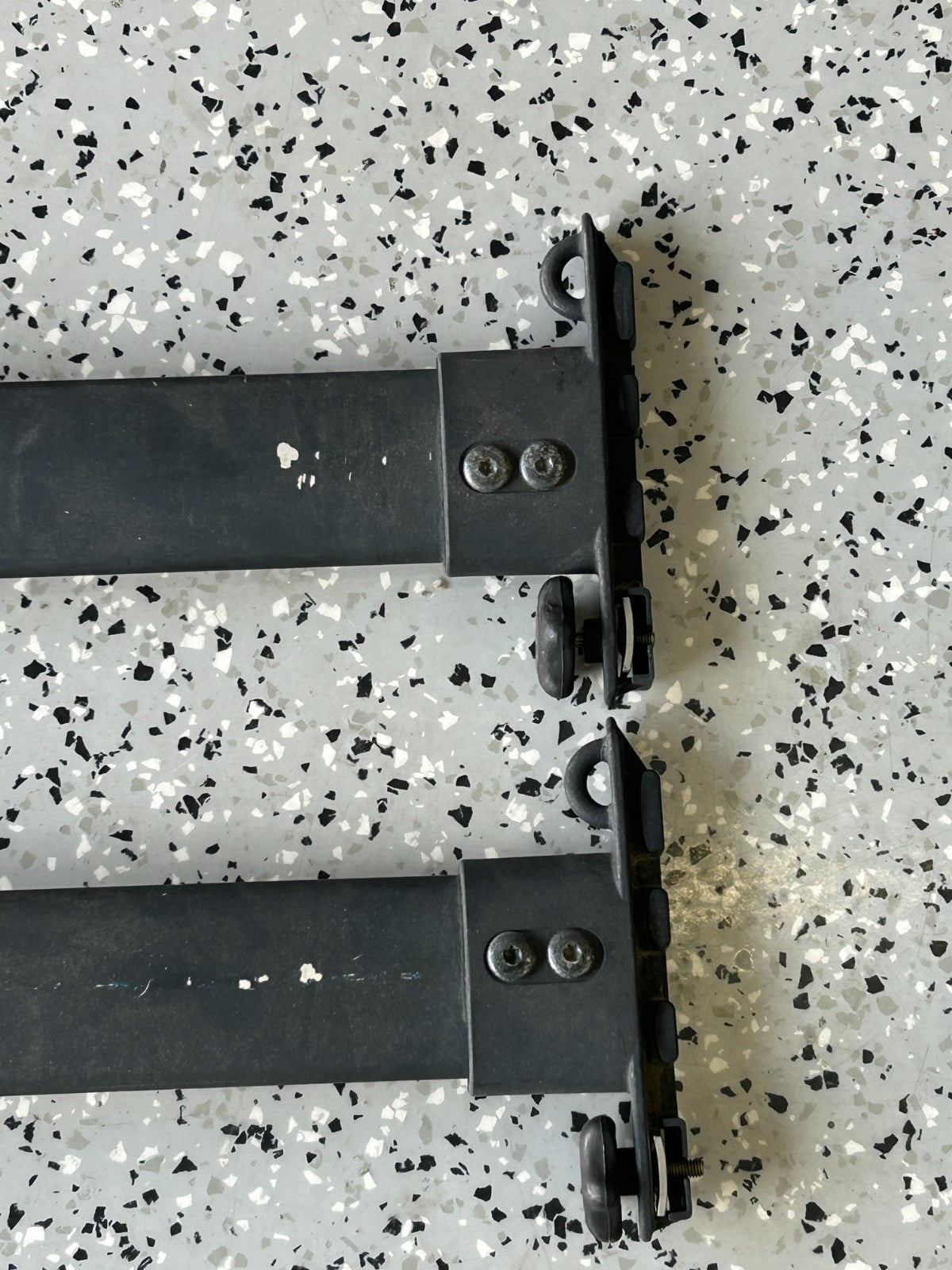 2004-2010 Toyota Sienna Roof Rack Luggage Carrier Cross Bar Set OEM 63409-AE010
