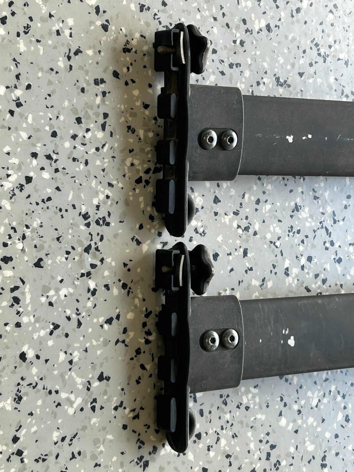 2004-2010 Toyota Sienna Roof Rack Luggage Carrier Cross Bar Set OEM 63409-AE010