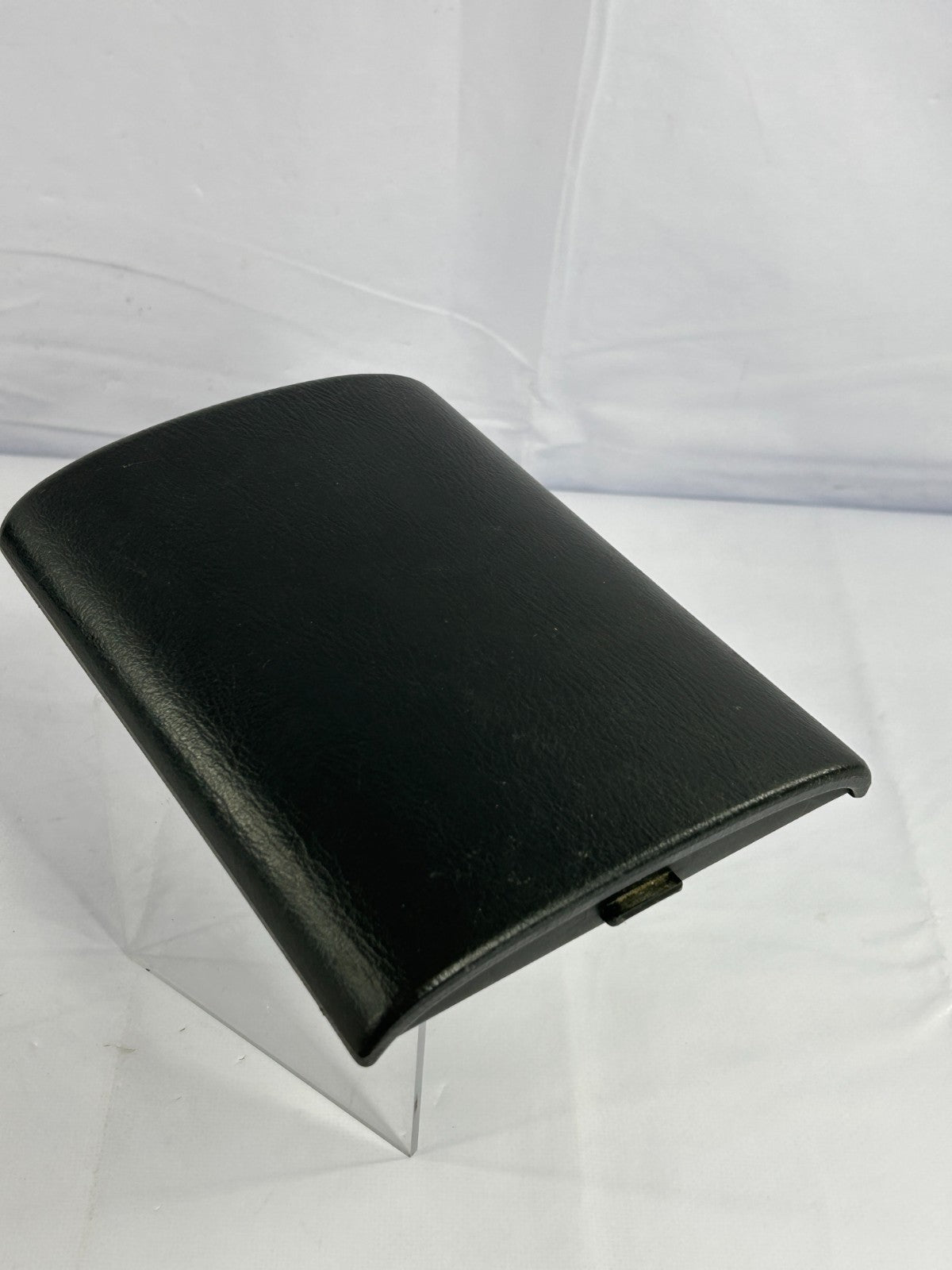 2002-2004 Subaru Impreza Center Console Armrest Lid Cover Black OEM 92116FE020OE