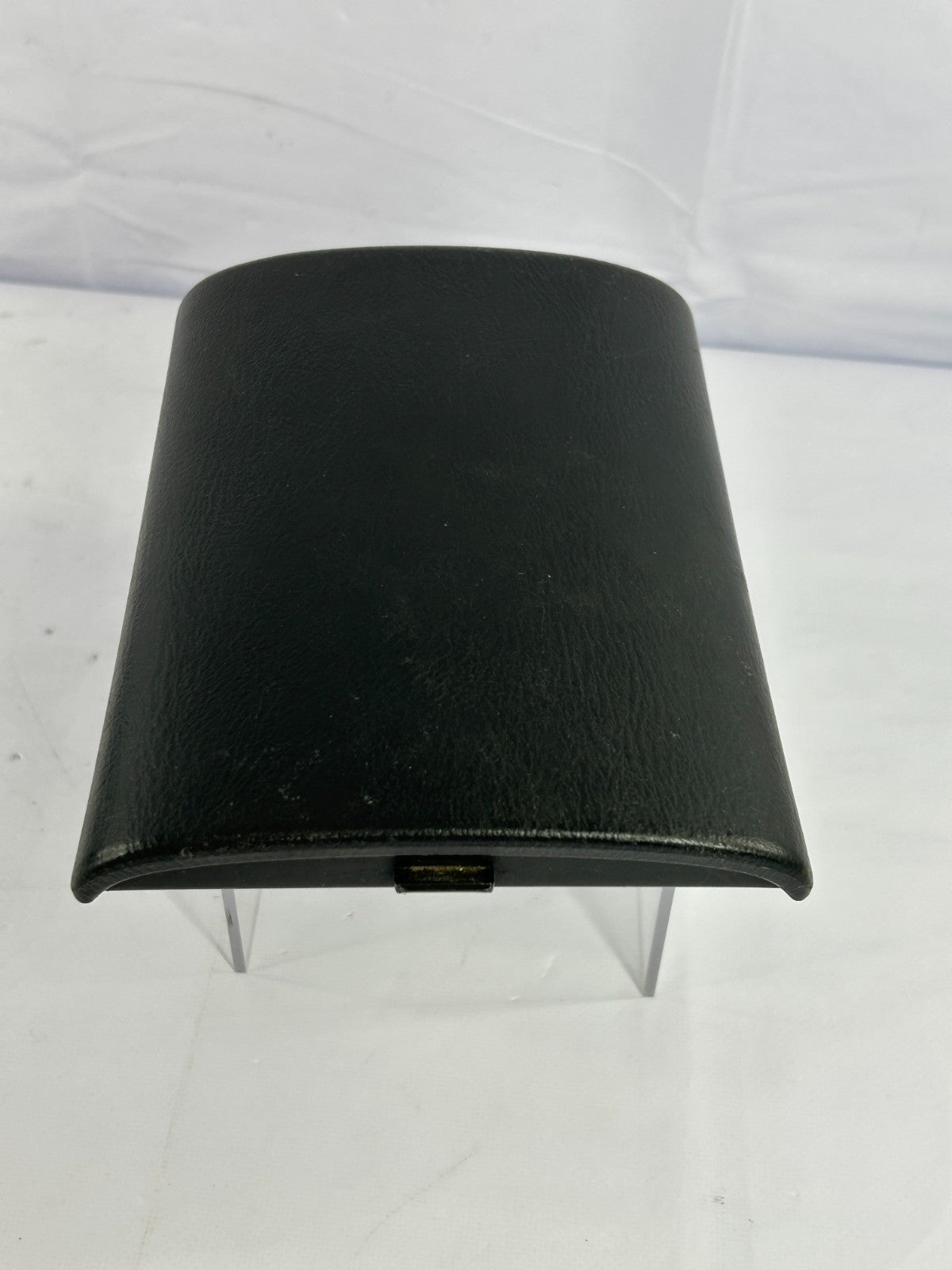 2002-2004 Subaru Impreza Center Console Armrest Lid Cover Black OEM 92116FE020OE