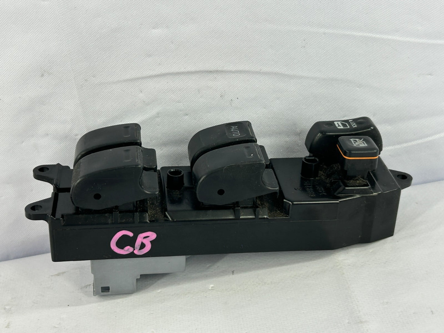 2004-2010 Toyota Sienna Front Left Master Power Window Switch OEM 84820-AE012