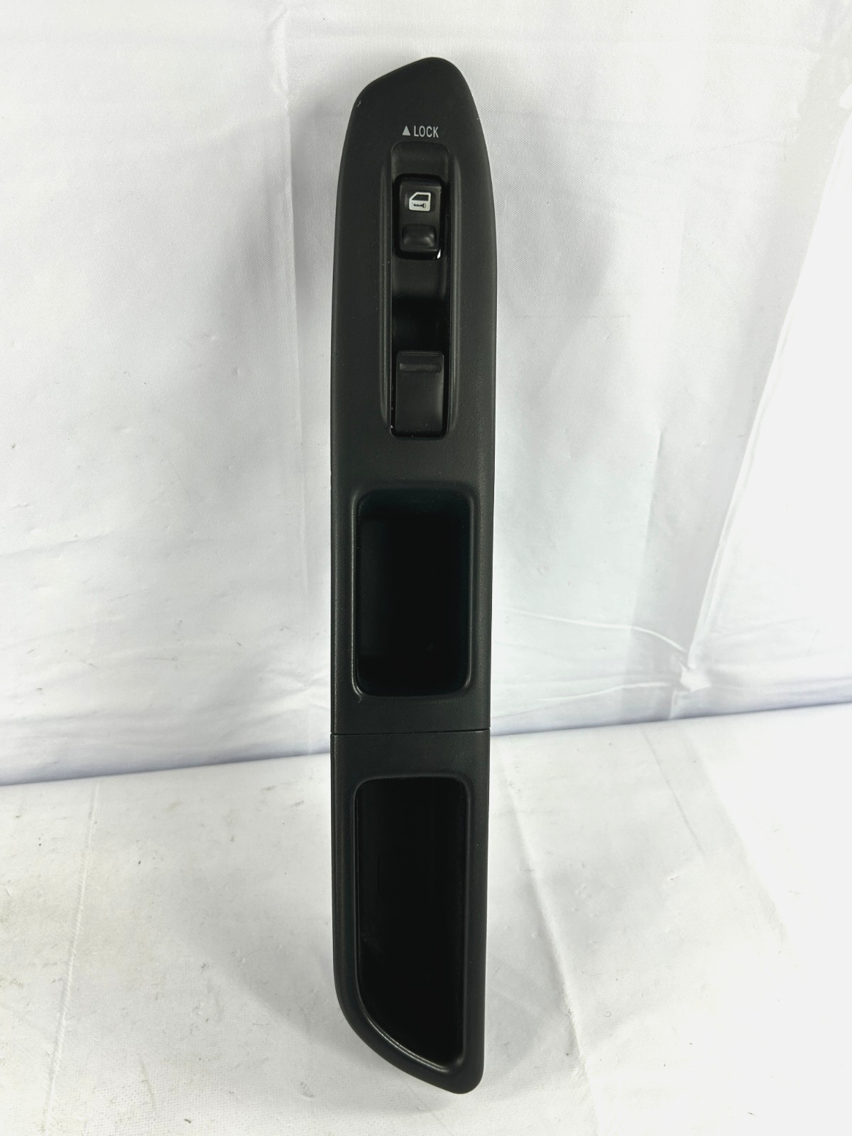 2003-2008 Subaru Forester Front Right Power Window Control Switch OEM 94266SA020