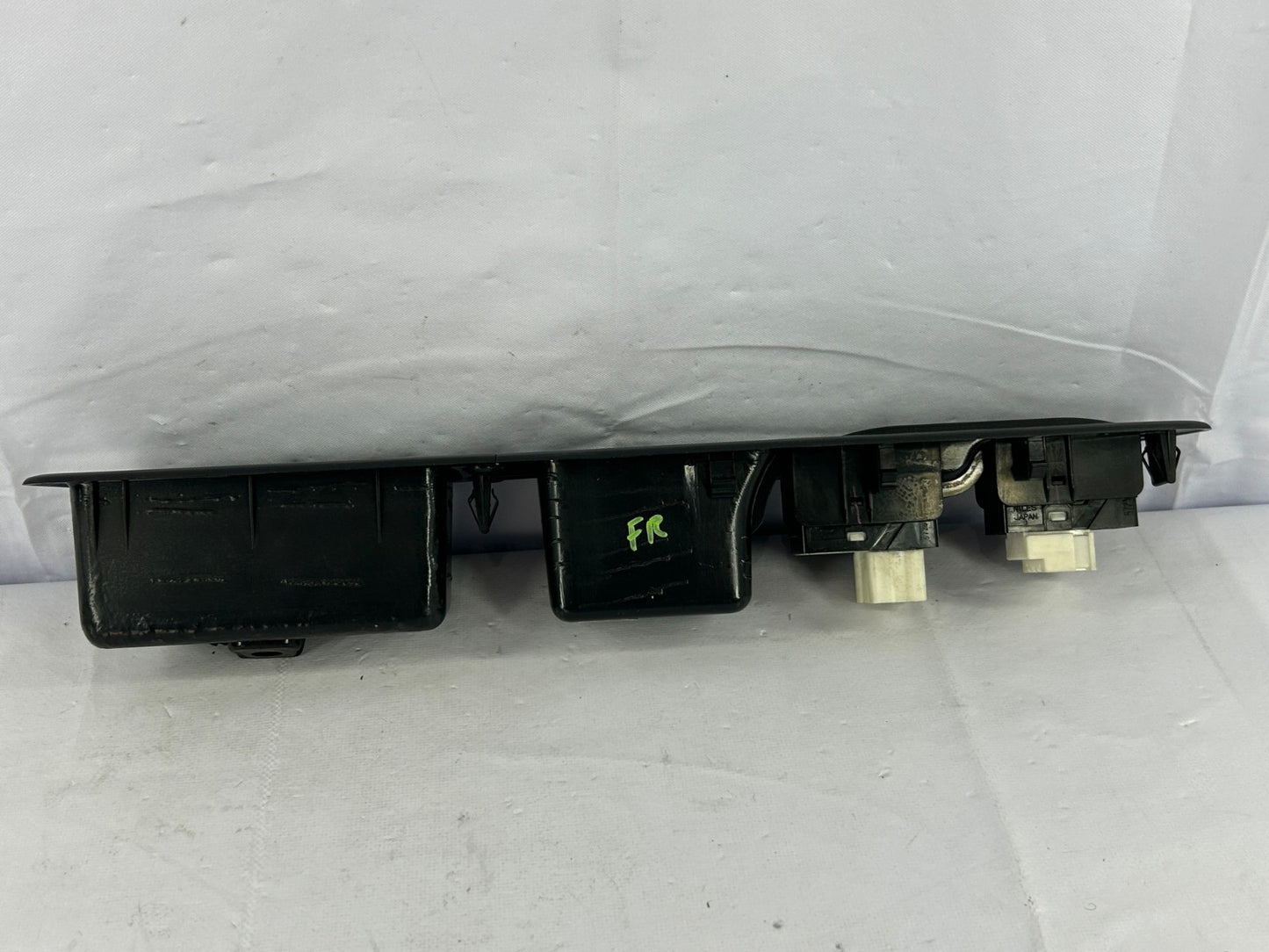 2003-2008 Subaru Forester Front Right Power Window Control Switch OEM 94266SA020