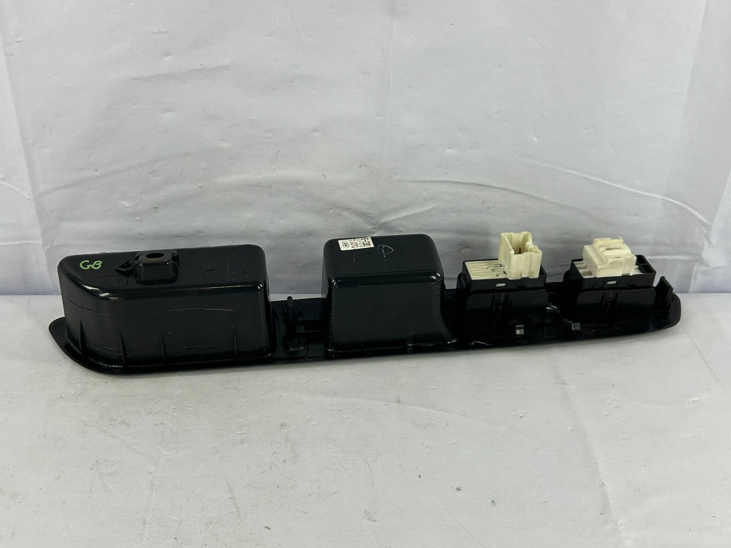 2003-2008 Subaru Forester Front Right Power Window Control Switch OEM 94266SA020