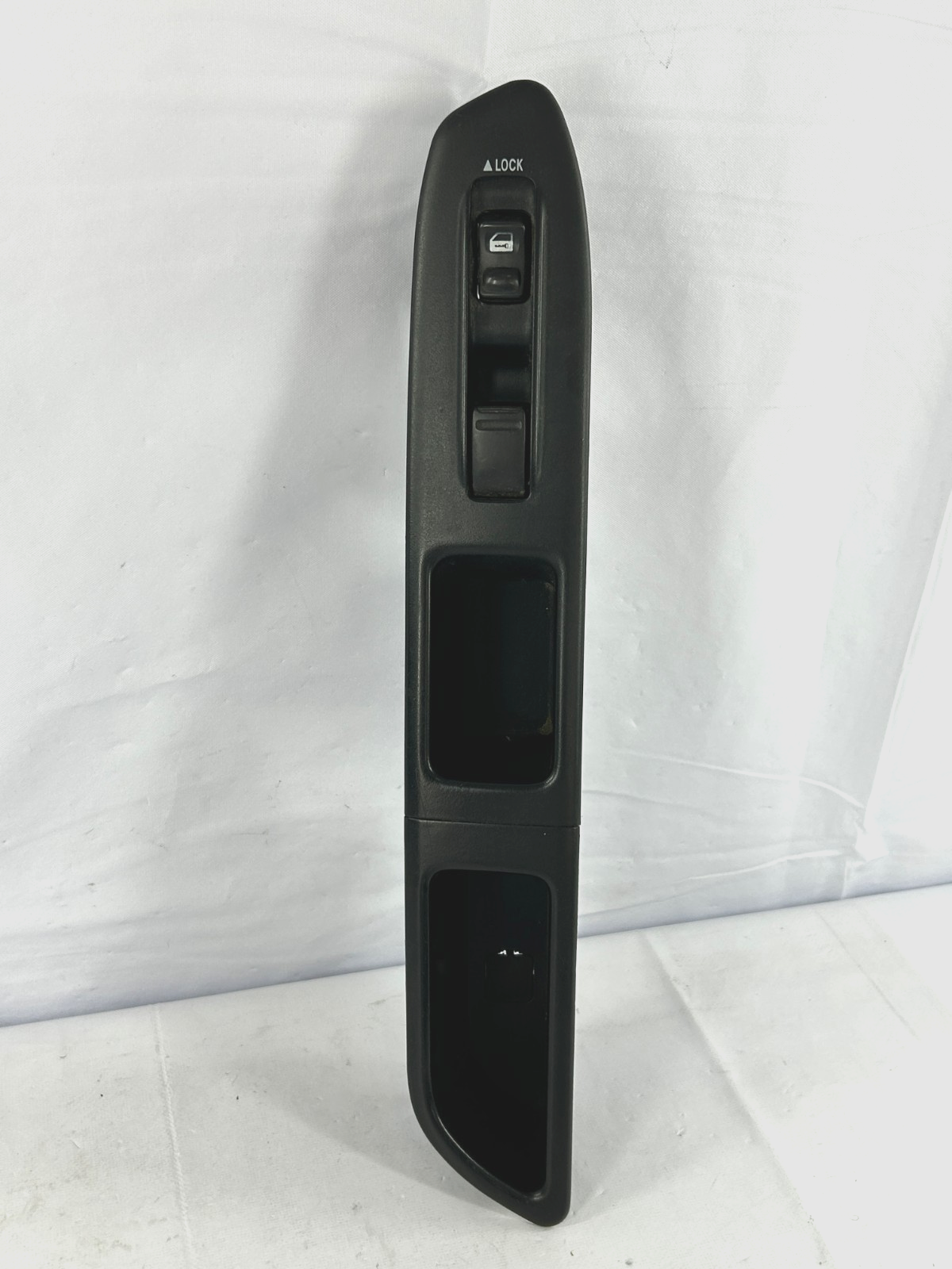 2003-2008 Subaru Forester Front Right Power Window Control Switch OEM 94266SA020