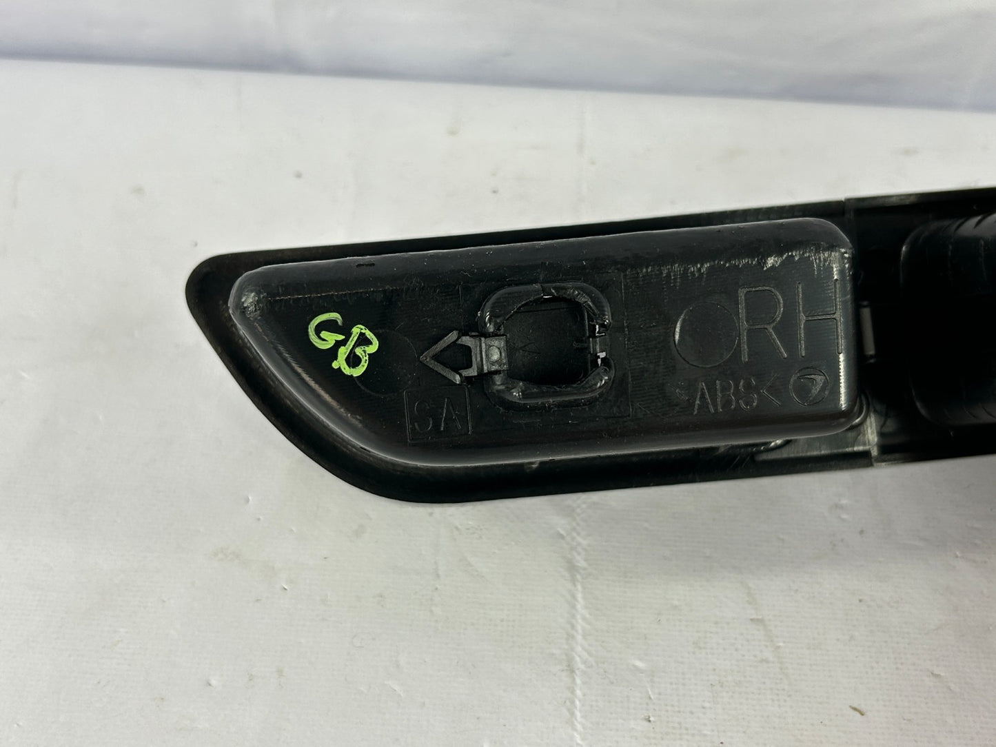 2003-2008 Subaru Forester Front Right Power Window Control Switch OEM 94266SA020