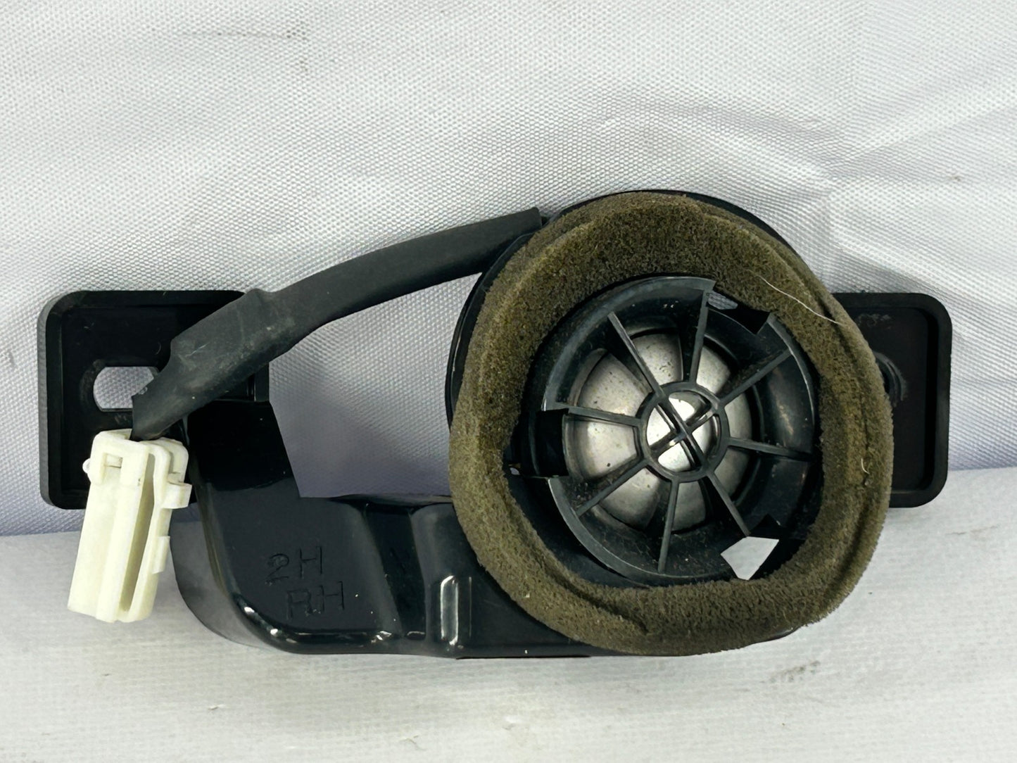 2009 Subaru Outback Front Right  Harmon Kardon Tweeter Speaker OEM 86301AG83A