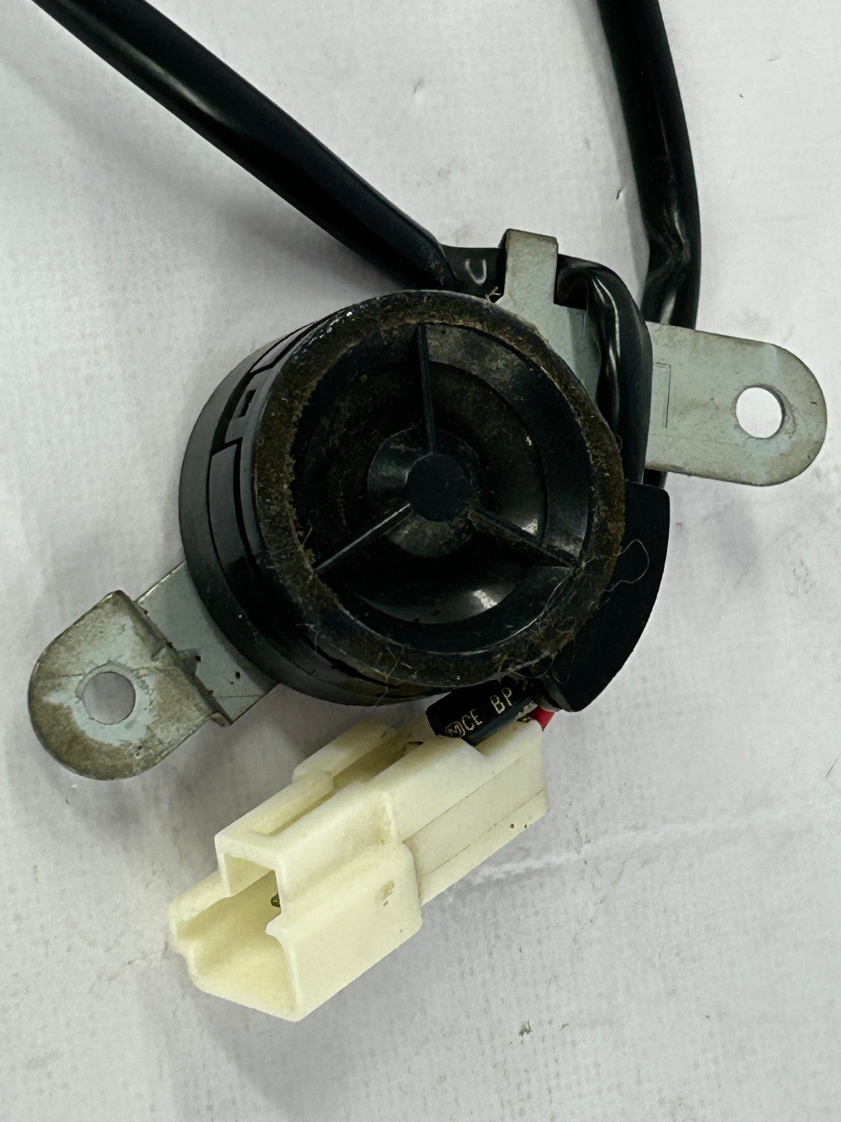 2000-2006 Toyota Tundra Front Left Driver Side Tweeter Speaker OEM 86160-0C020