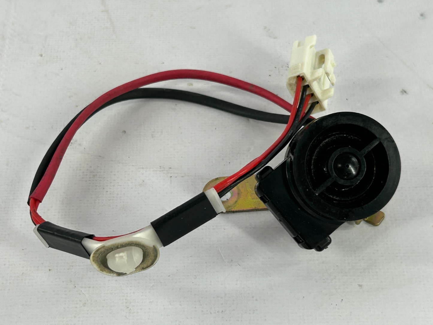 01-07 Toyota Sequoia Front Right Passenger Side Tweeter Speaker OEM 86160-AF040