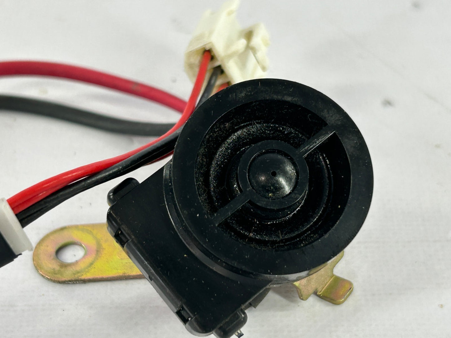 01-07 Toyota Sequoia Front Right Passenger Side Tweeter Speaker OEM 86160-AF040