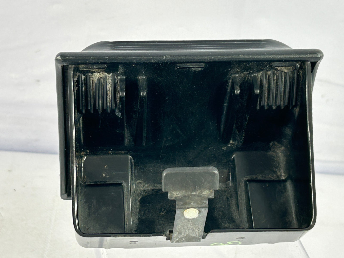 1994-1998 Jeep Grand Cherokee Dash Pull Out Ashtray Receiver OEM 55115121