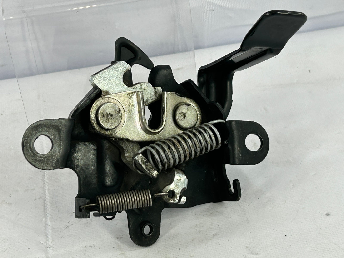 2007-2013 Toyota Yaris Front Hood Bonnet Latch Lock Assembly OEM 53510-52360