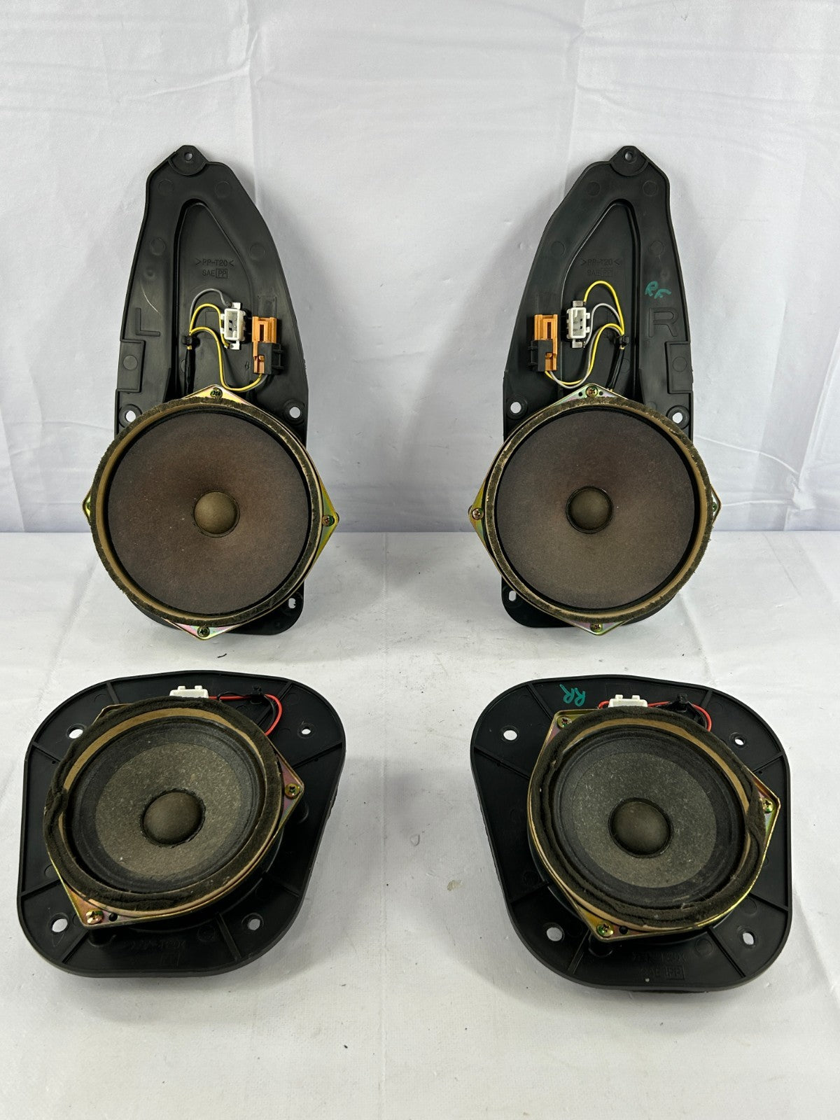 96-02 Toyota 4Runner Front Rear Left Right 4 Set Door Speakers OEM 86160-35100