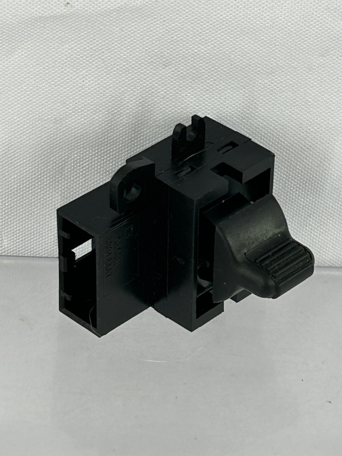 99-04 Jeep Grand Cherokee Front Right Seat Lumbar Control Switch OEM 56042387