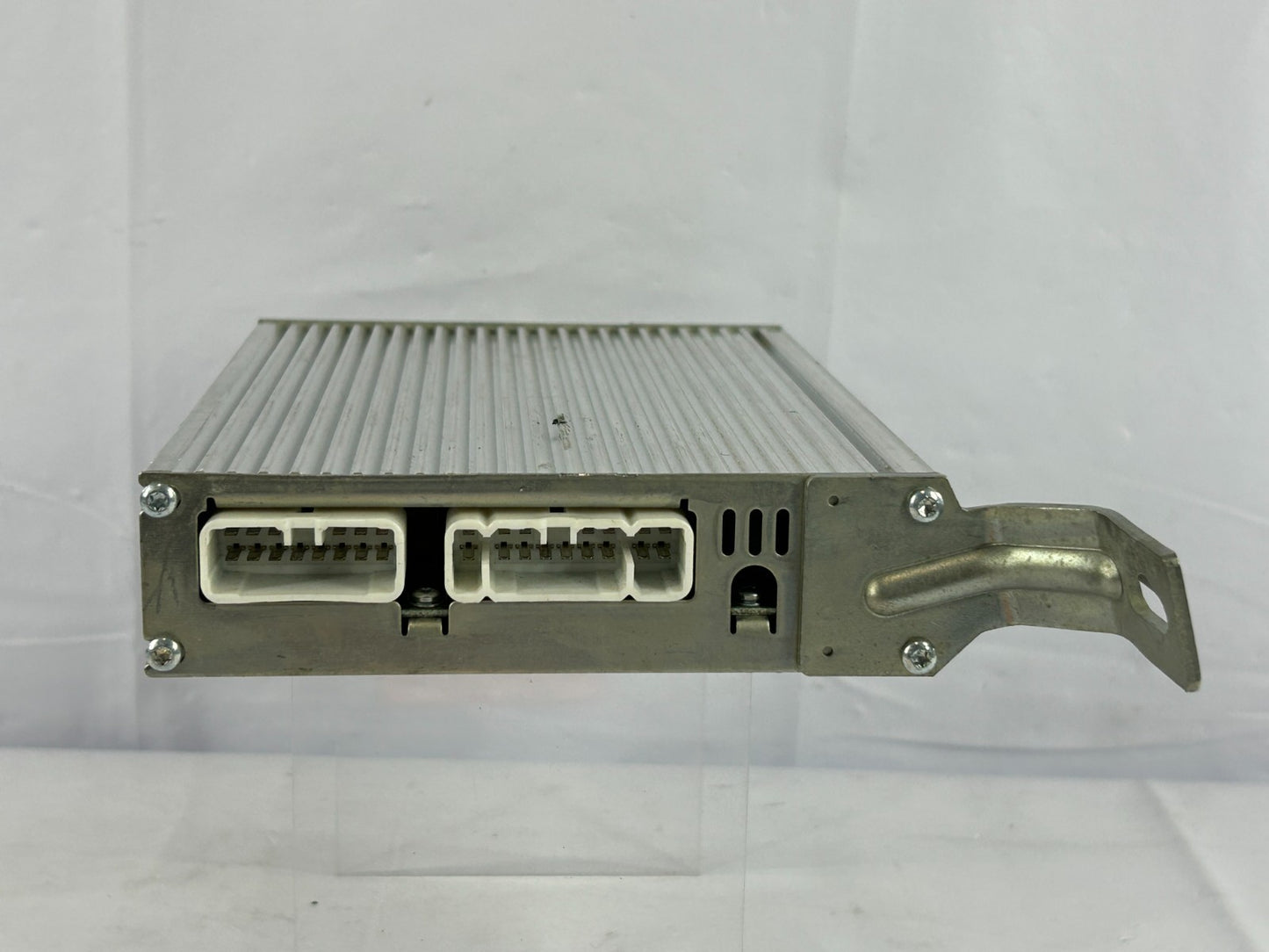 1998-1999 Toyota Camry Radio Amplifier Audio Amp Module Unit OEM 86280-AA021