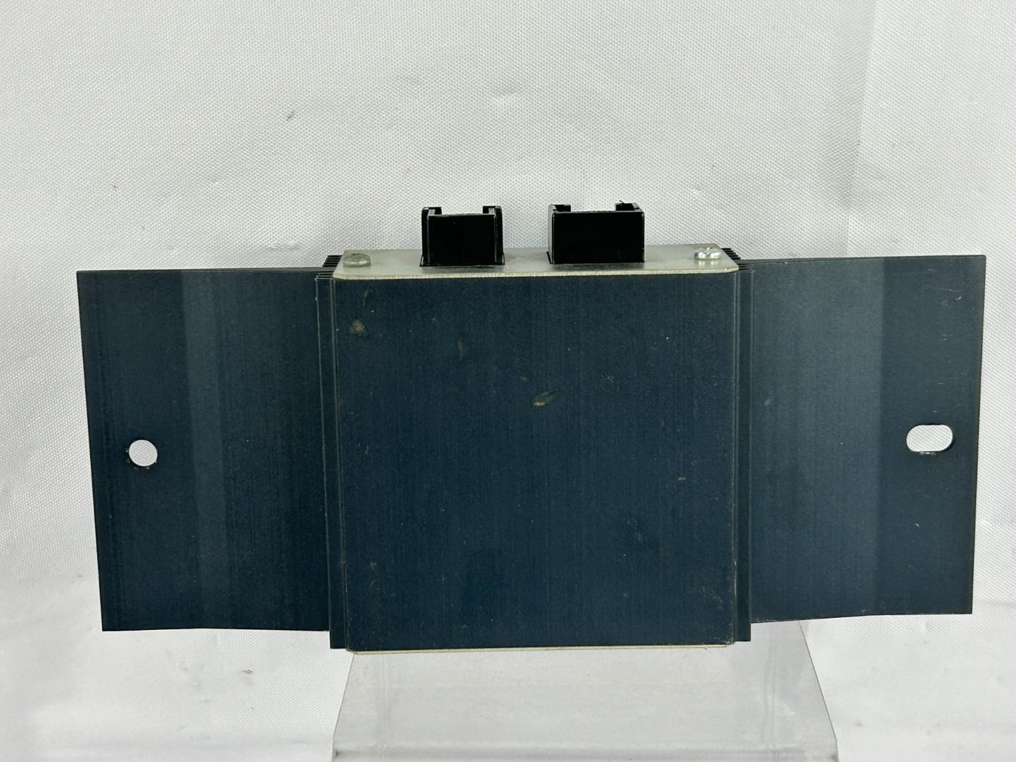 1995-1999 Land Rover Discovery Audio Speaker Subwoofer Amp Amplifier OEM