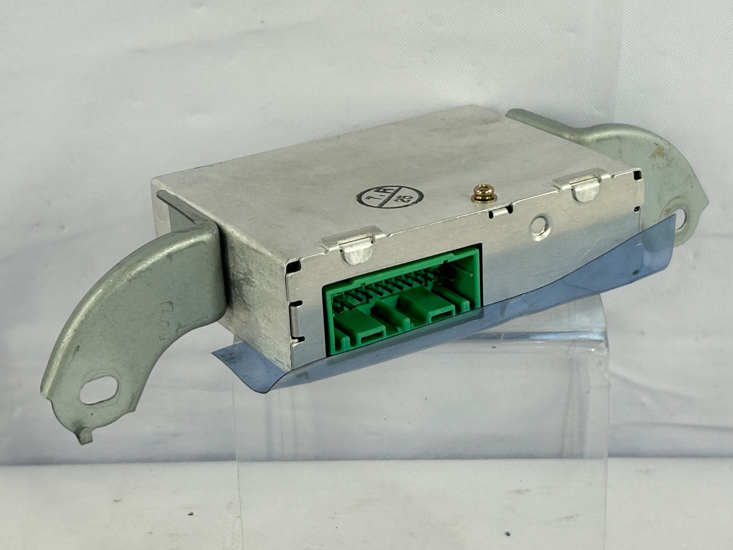 1996-1997 Toyota 4Runner SR5 Cruise Control Computer Module Unit OEM 88240-35270