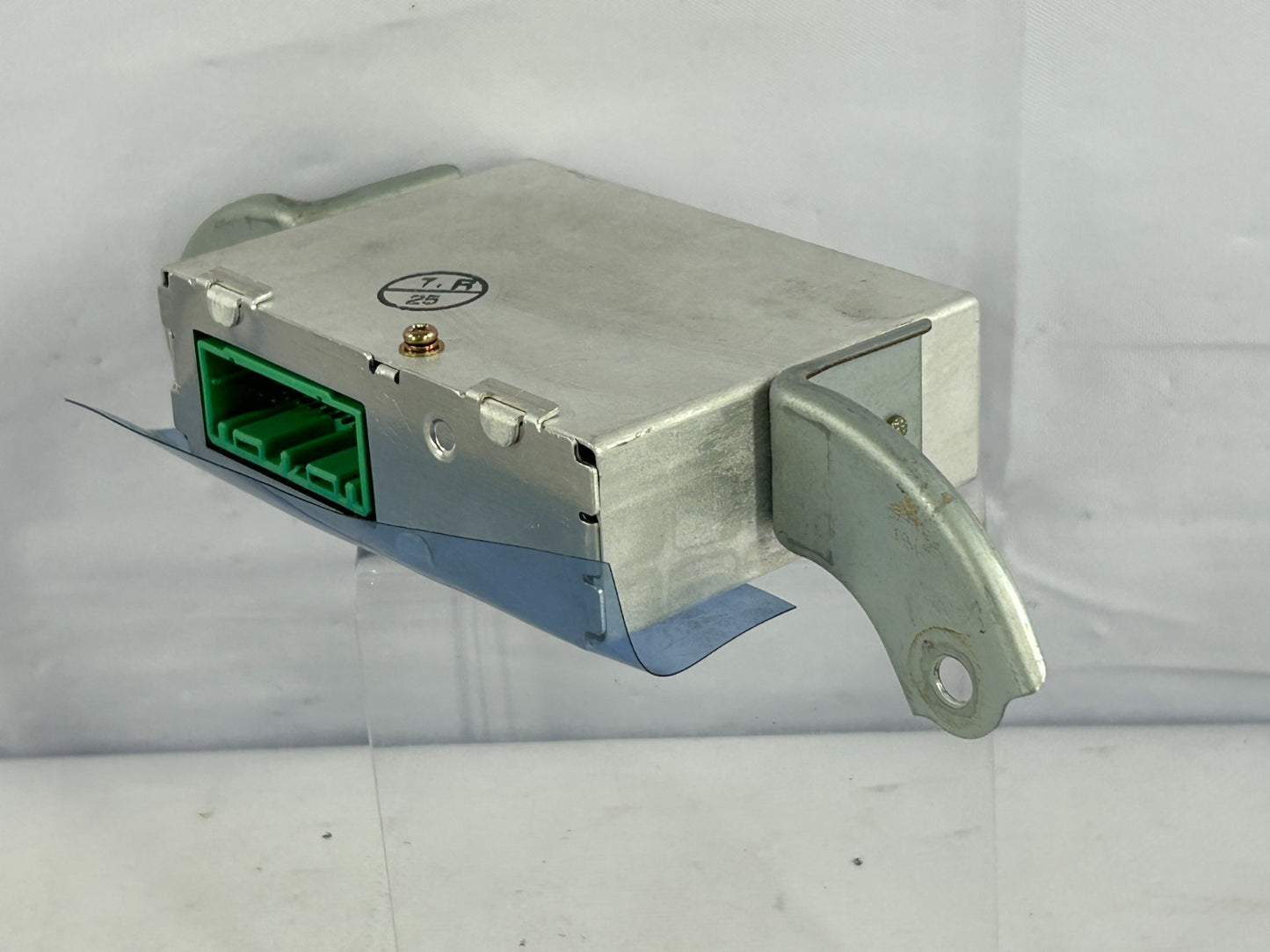 1996-1997 Toyota 4Runner SR5 Cruise Control Computer Module Unit OEM 88240-35270