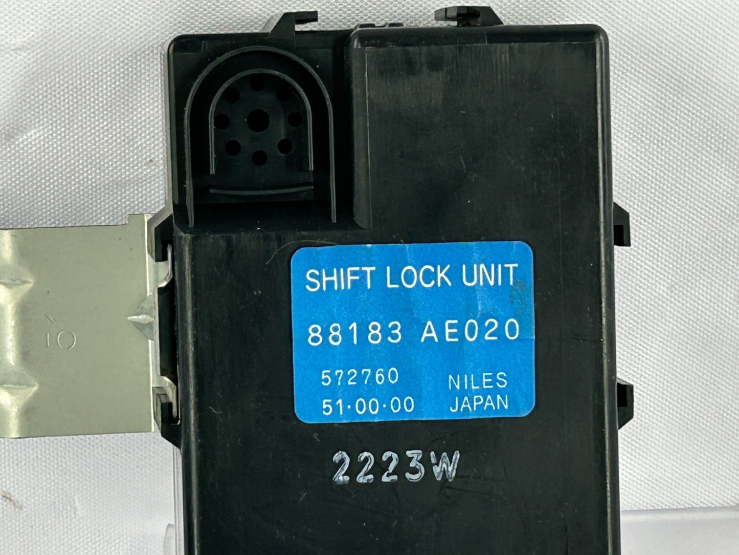 2000-2002 Subaru Legacy Shift Lock Control Module Unit OEM 88183AE020