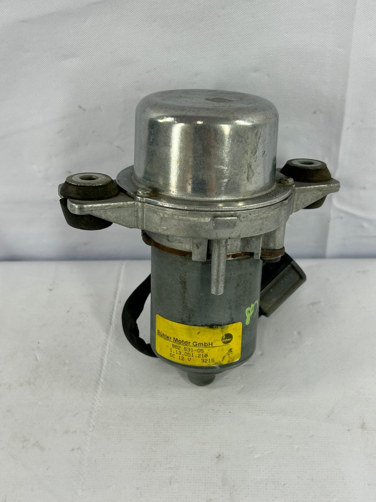 2005-2009 Land Rover LR3 Power Brake Booster Vacuum Pump OEM 8TG 008930-01