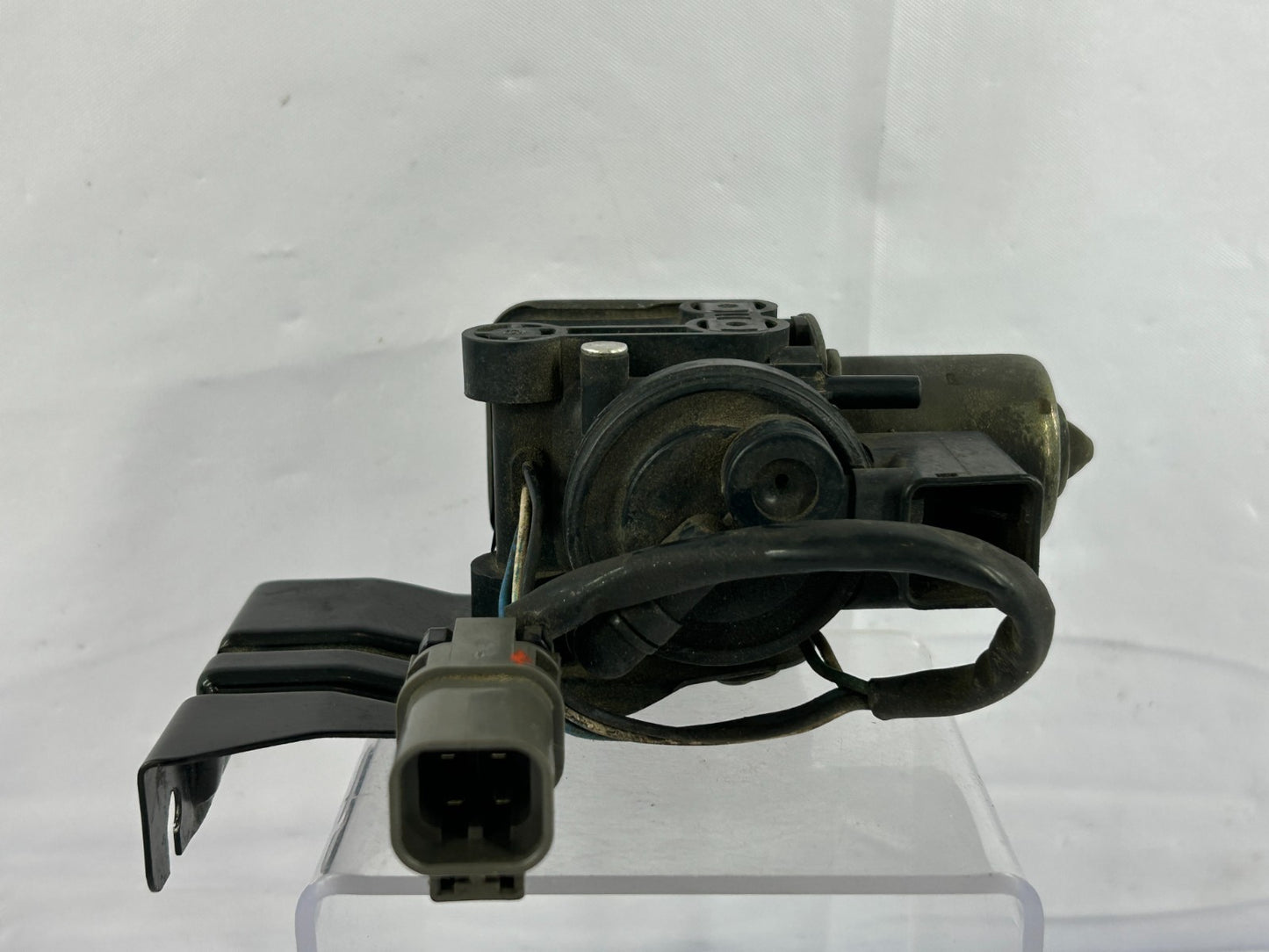 1995-1997 Subaru Legacy Cruise Control Pump Assembly Unit OEM 87052AC010