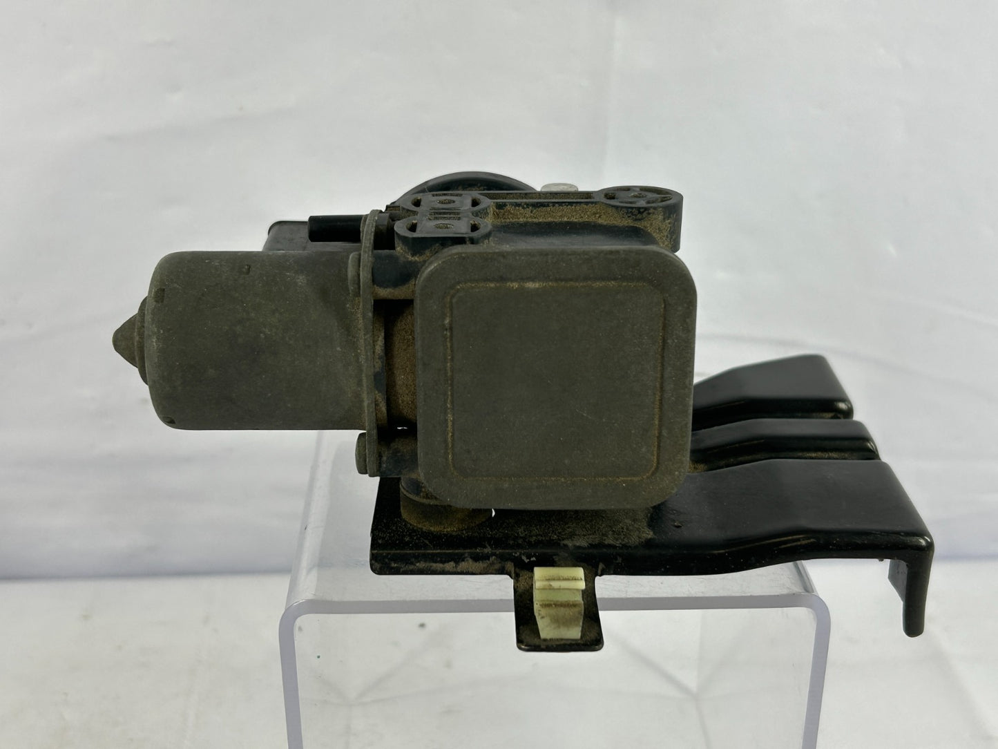 1995-1997 Subaru Legacy Cruise Control Pump Assembly Unit OEM 87052AC010