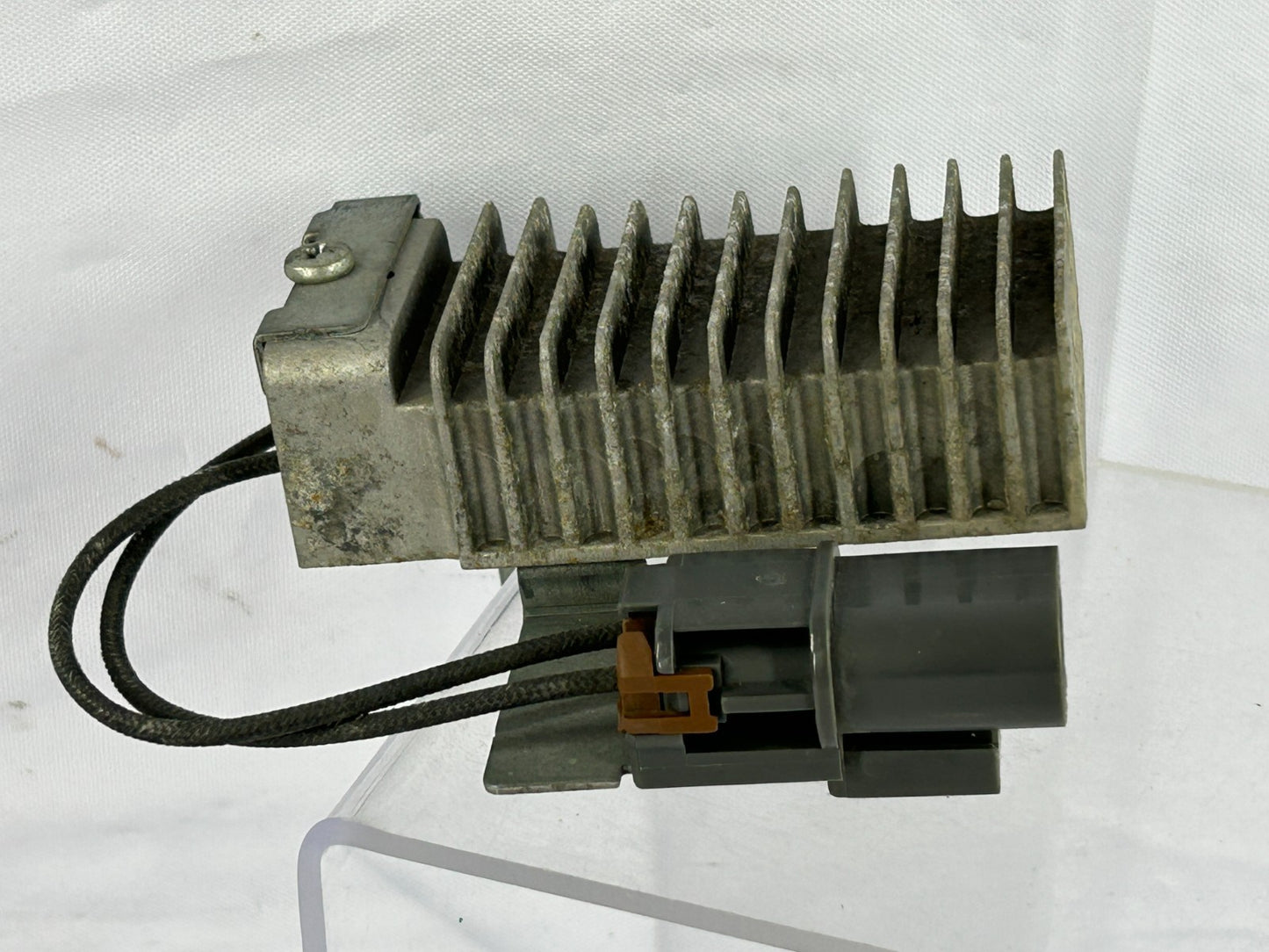 08-16 Subaru Impreza Daytime Running Light Lamp Module Resistor OEM 84057FG000